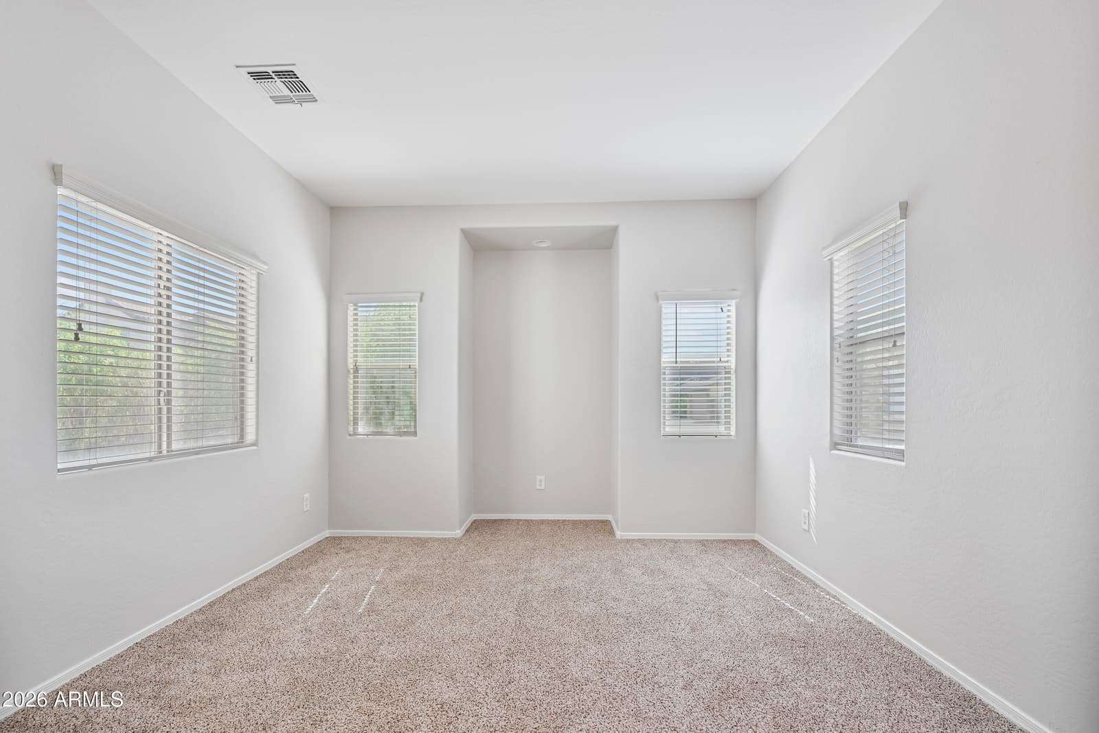 453 N CITRUS Lane, Gilbert, AZ 85234 — photo 9 of 38