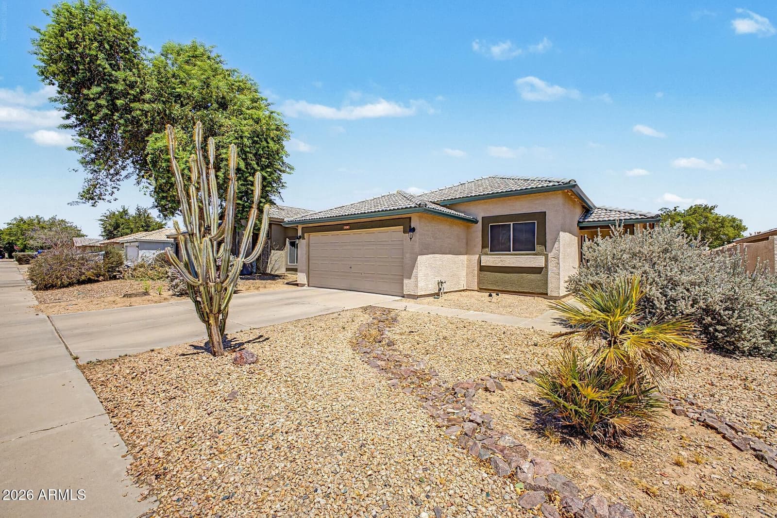 13558 W Saguaro Lane, Surprise, AZ 85374 — photo 3 of 20