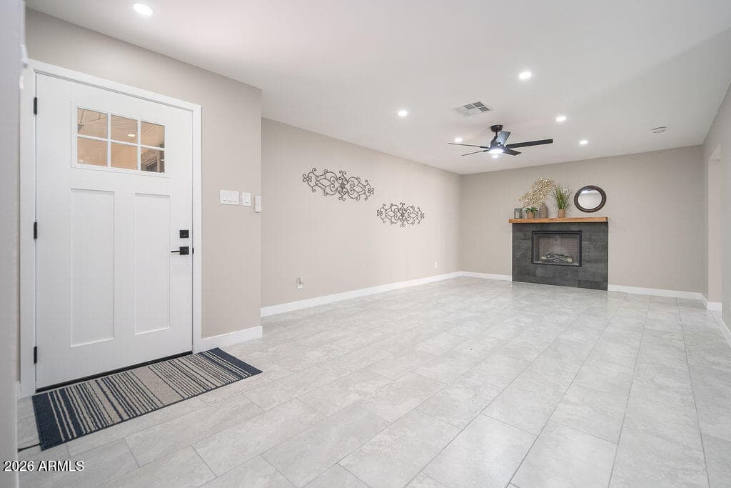 14843 N 37TH Avenue, Phoenix, AZ 85053 — photo 5 of 35