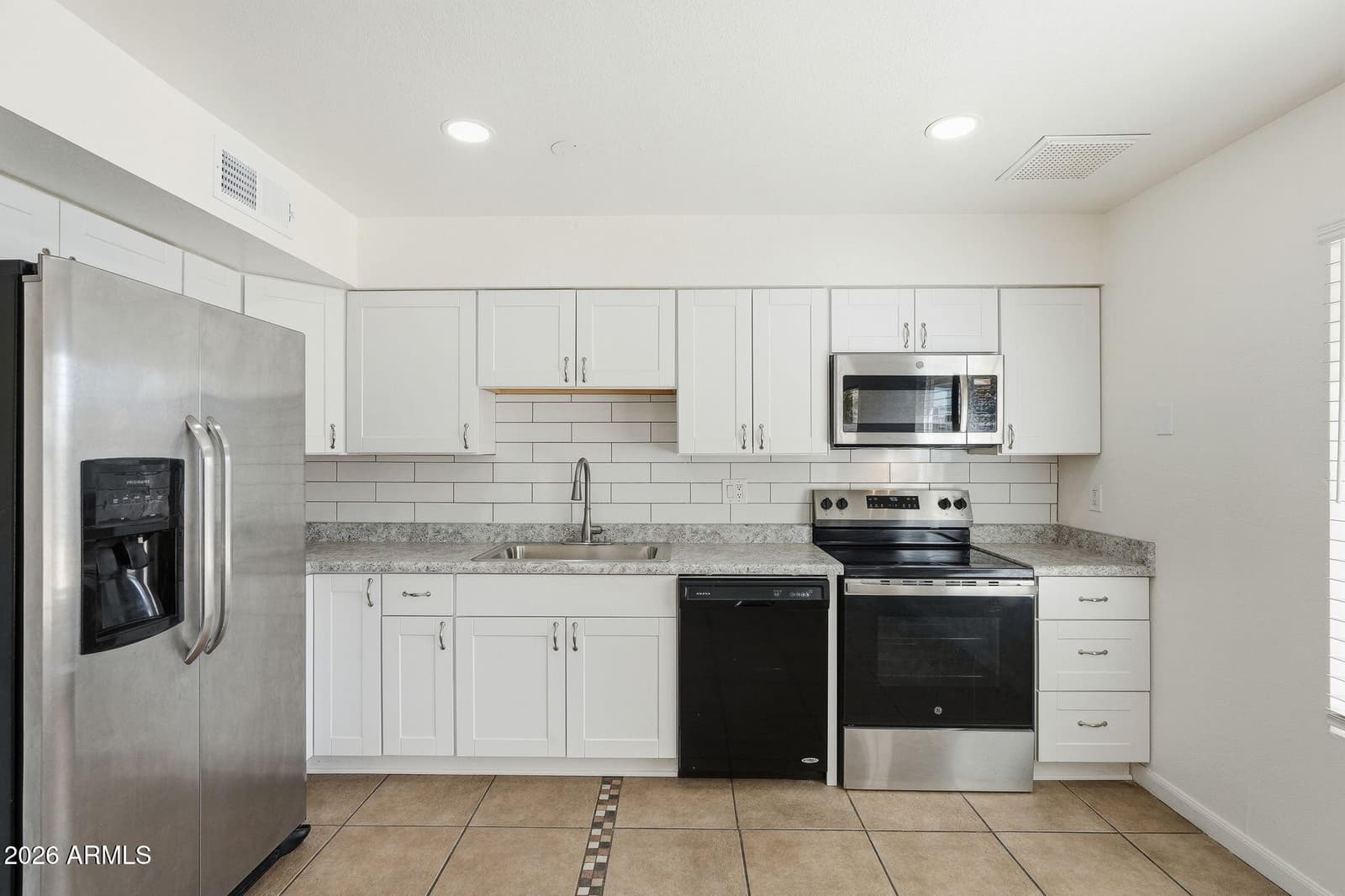 3427 E HELENA Drive, Phoenix, AZ 85032 — photo 11 of 36