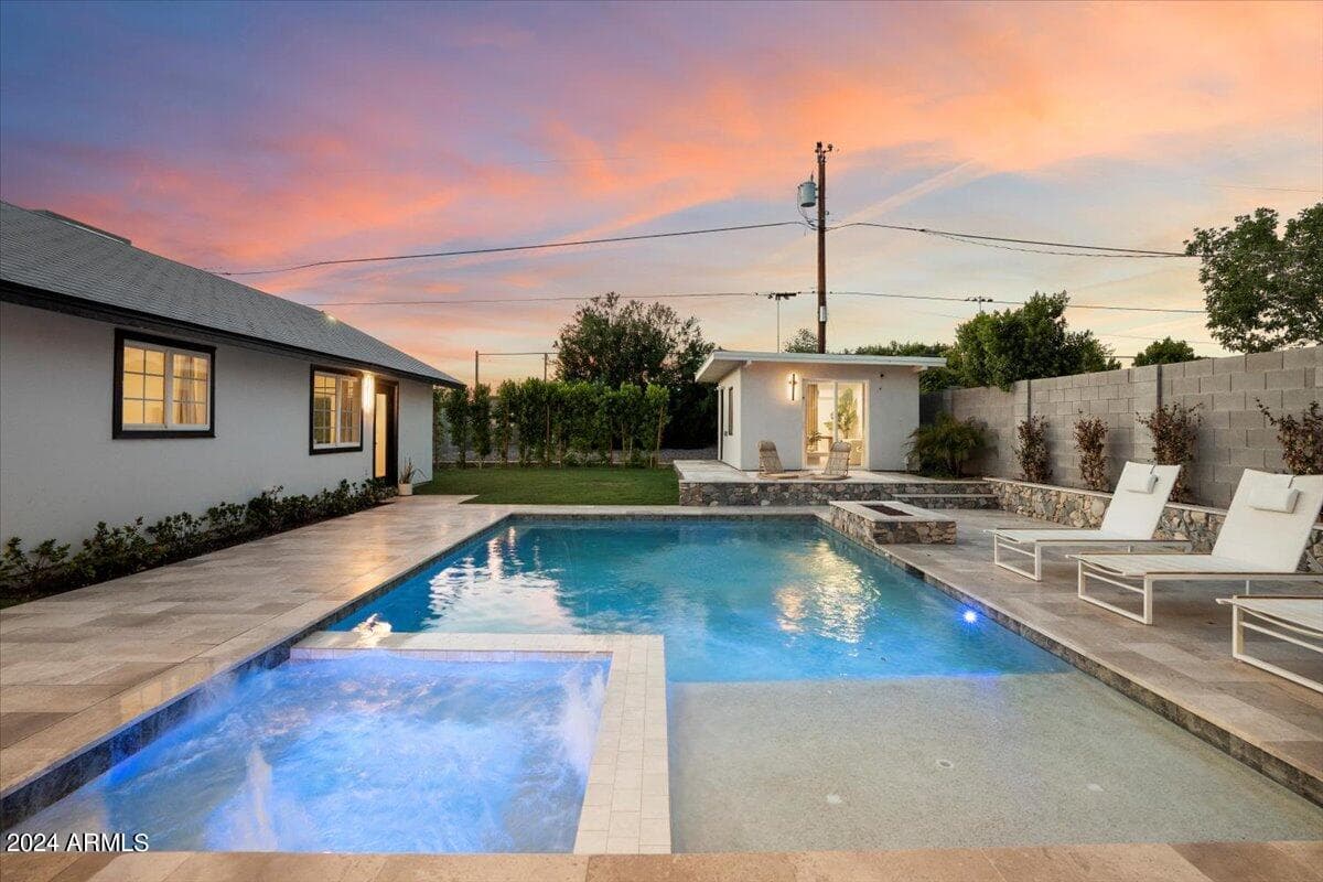 744 E MYRTLE Avenue, Phoenix, AZ 85020 — photo 38 of 43
