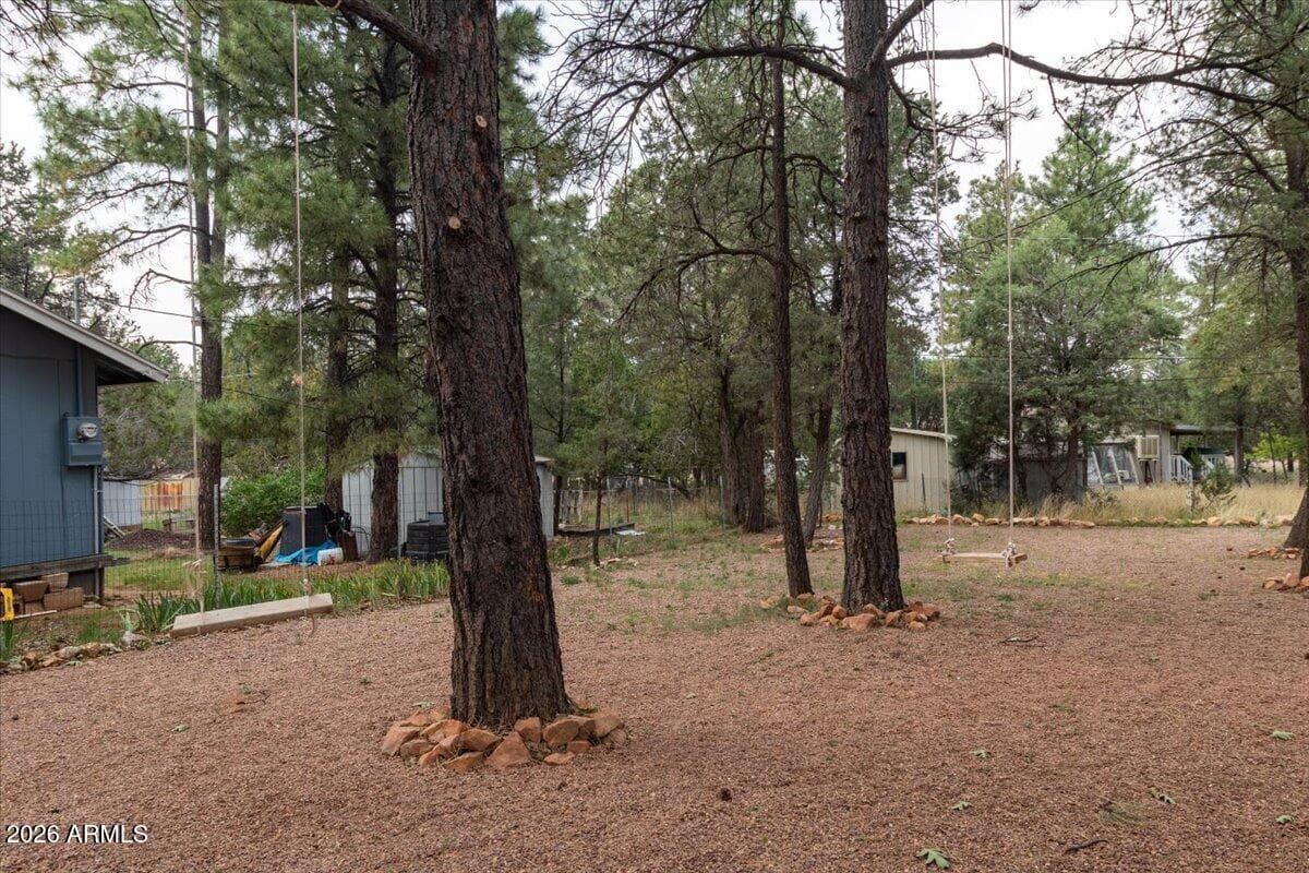 2112 BLUEJAY Road, Overgaard, AZ 85933 — photo 10 of 42