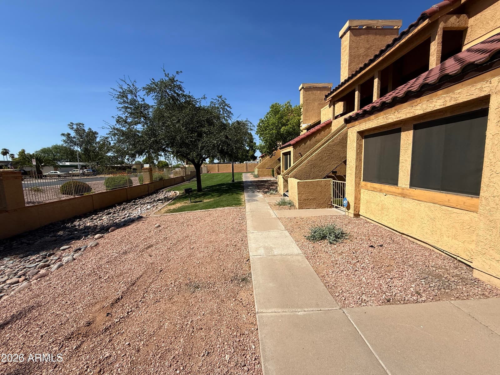 4901 S CALLE LOS CERROS Drive 273, Tempe, AZ 85282 — photo 15 of 24