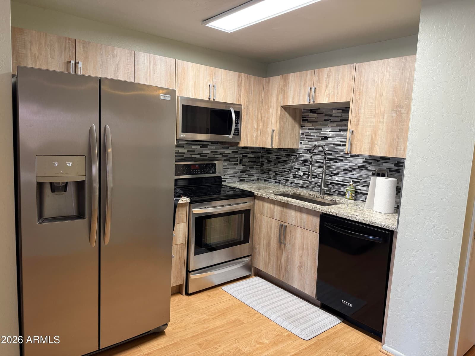 4901 S CALLE LOS CERROS Drive 273, Tempe, AZ 85282 — photo 4 of 24