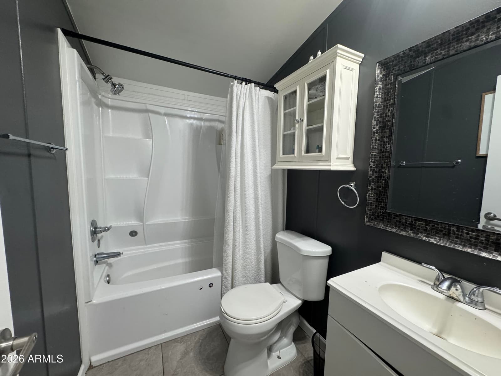 117 E VILLA THERESA Drive, Phoenix, AZ 85022 — photo 10 of 41