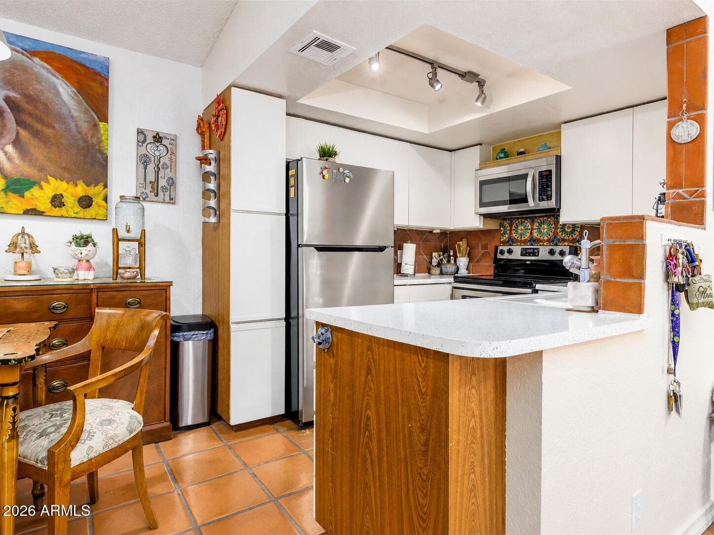 1840 E MORTEN Avenue 231, Phoenix, AZ 85020 — photo 11 of 32