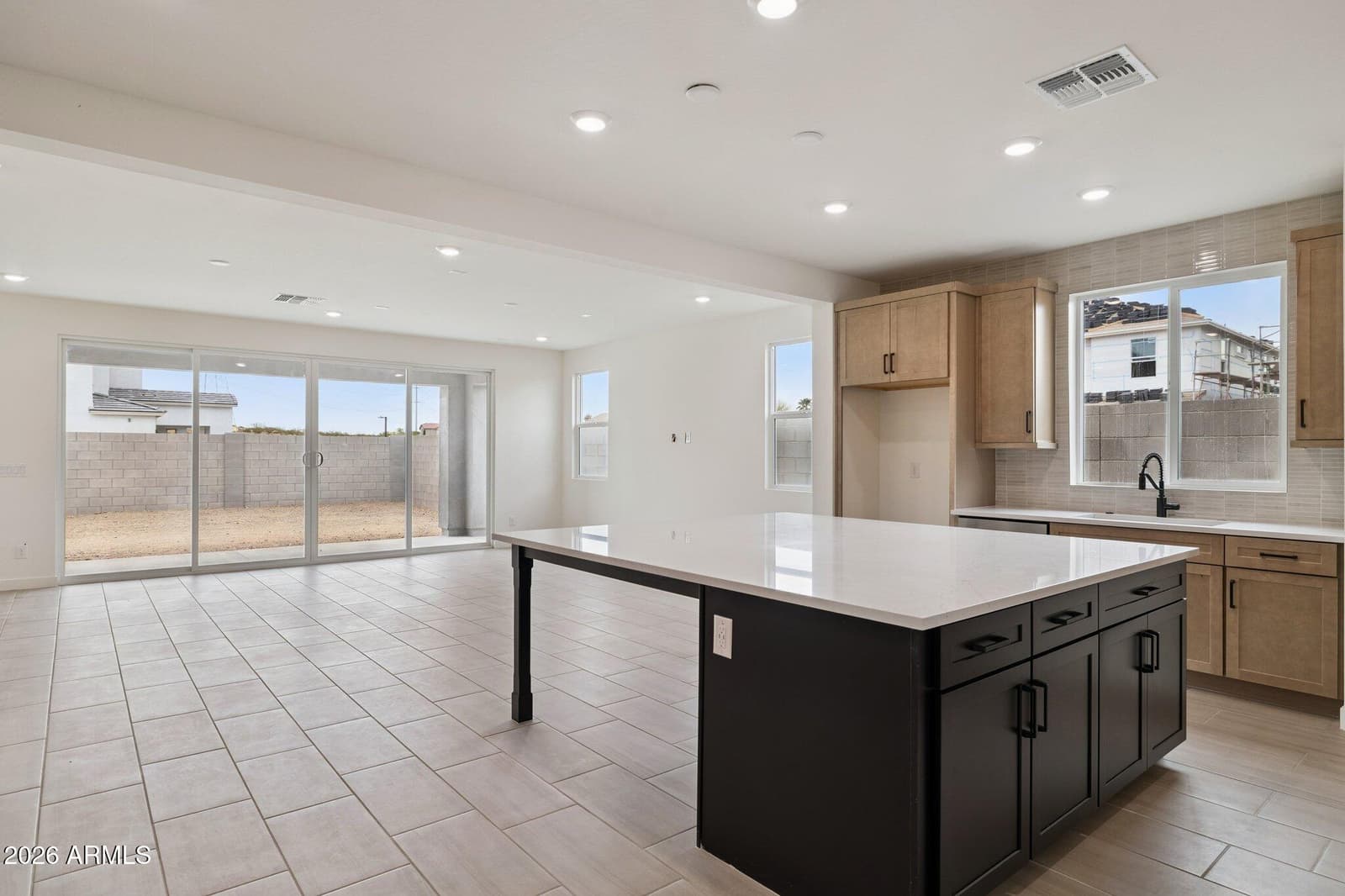 2726 E AGAVE KNOLL Road, Phoenix, AZ 85024 — photo 16 of 34