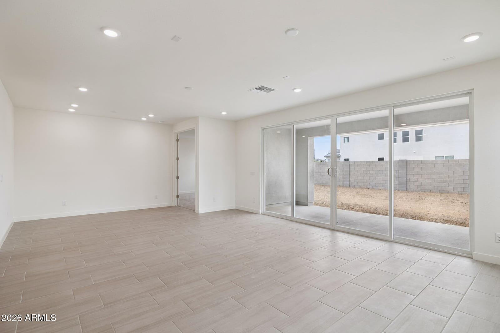 2726 E AGAVE KNOLL Road, Phoenix, AZ 85024 — photo 19 of 34