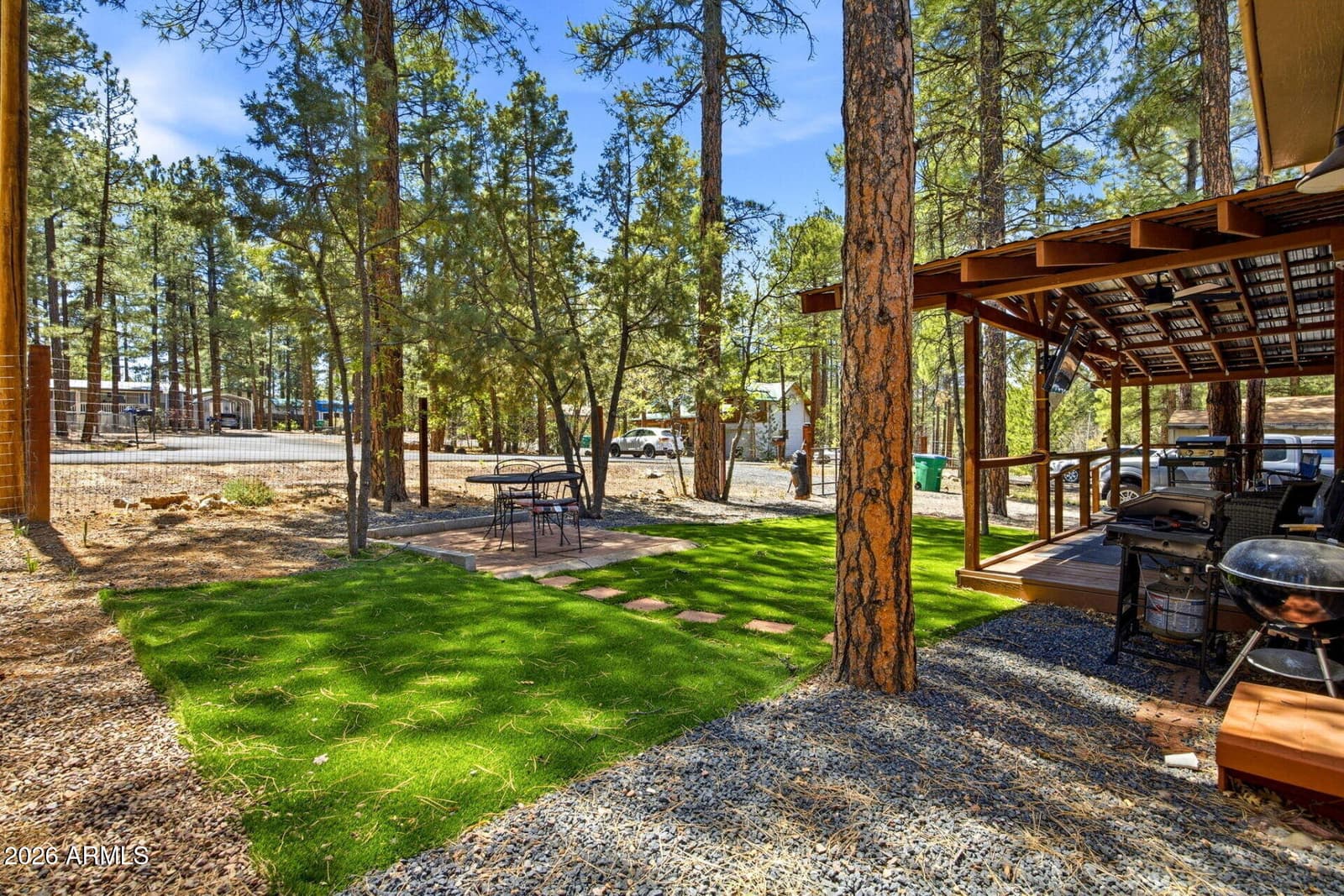 2250 W Whipple Street, Show Low, AZ 85901 — photo 4 of 32