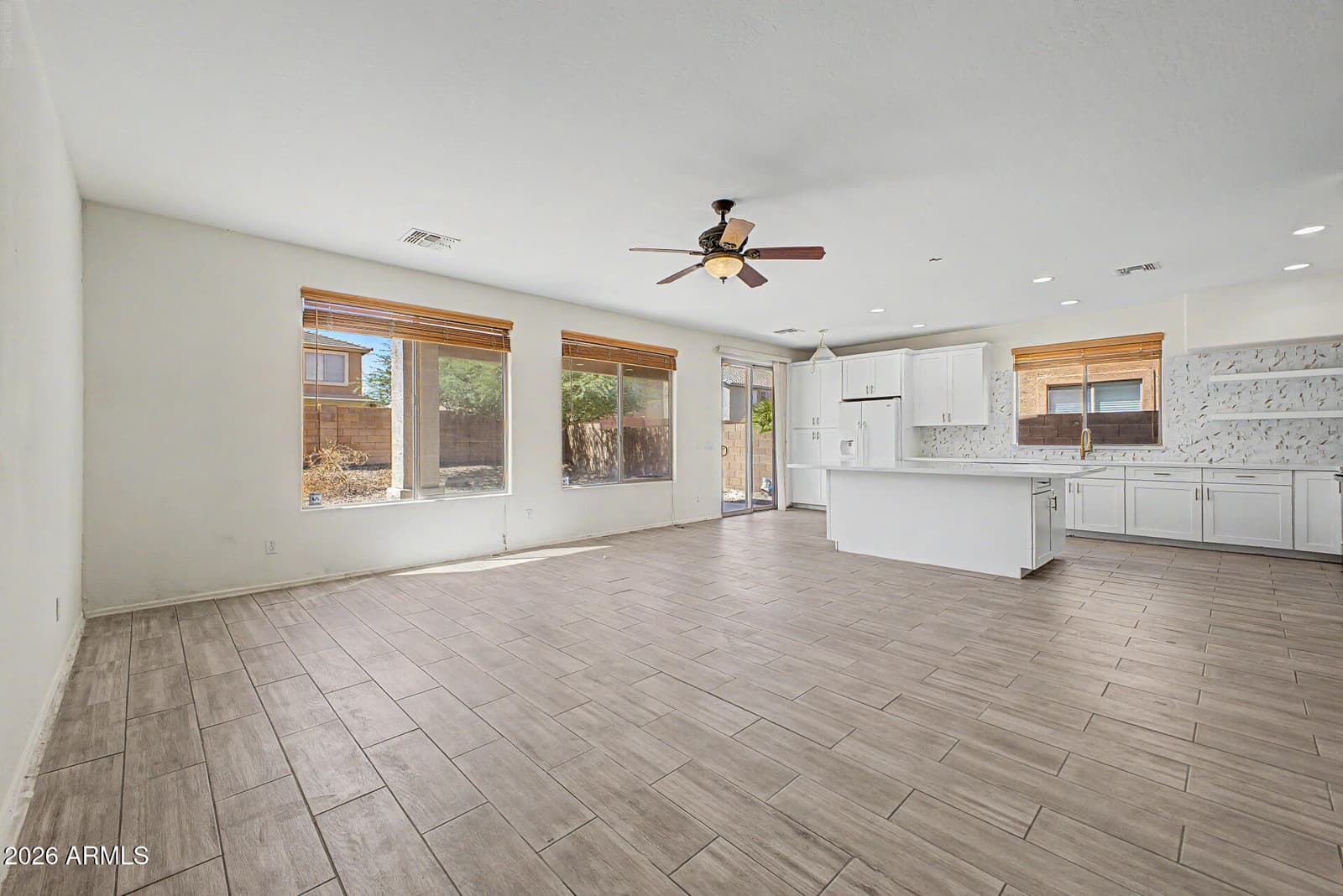 3119 W Pleasant Lane, Phoenix, AZ 85041 — photo 12 of 54