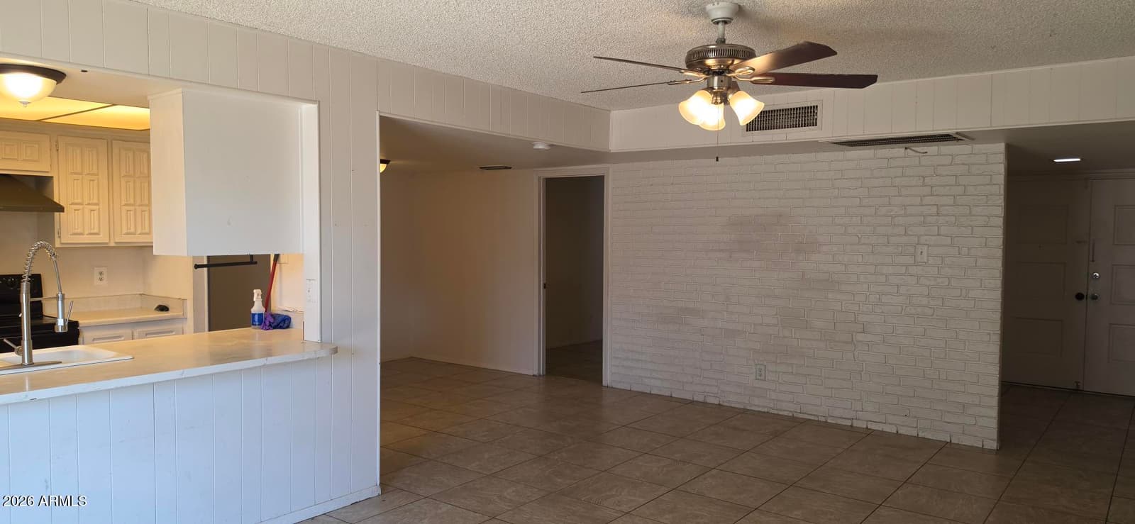 6738 W DENTON Lane, Glendale, AZ 85303 — photo 8 of 22