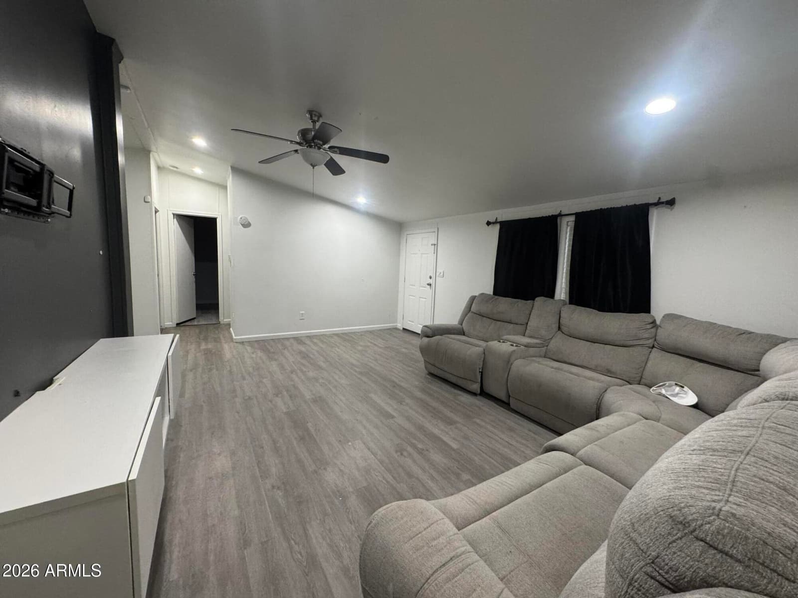 117 E VILLA THERESA Drive, Phoenix, AZ 85022 — photo 20 of 41