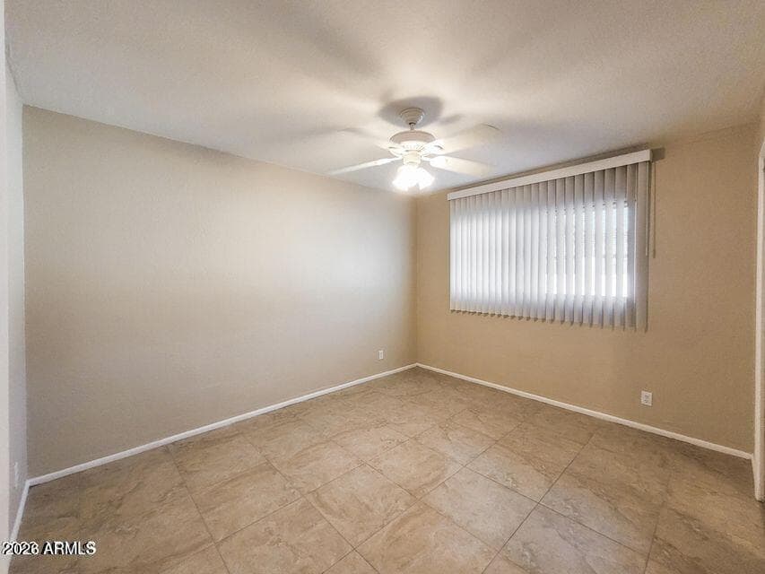 810 E Colter Street 34, Phoenix, AZ 85014 — photo 4 of 10