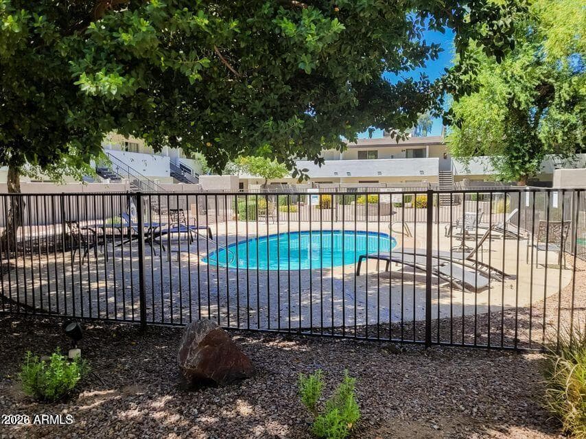 810 E Colter Street 34, Phoenix, AZ 85014 — photo 9 of 10