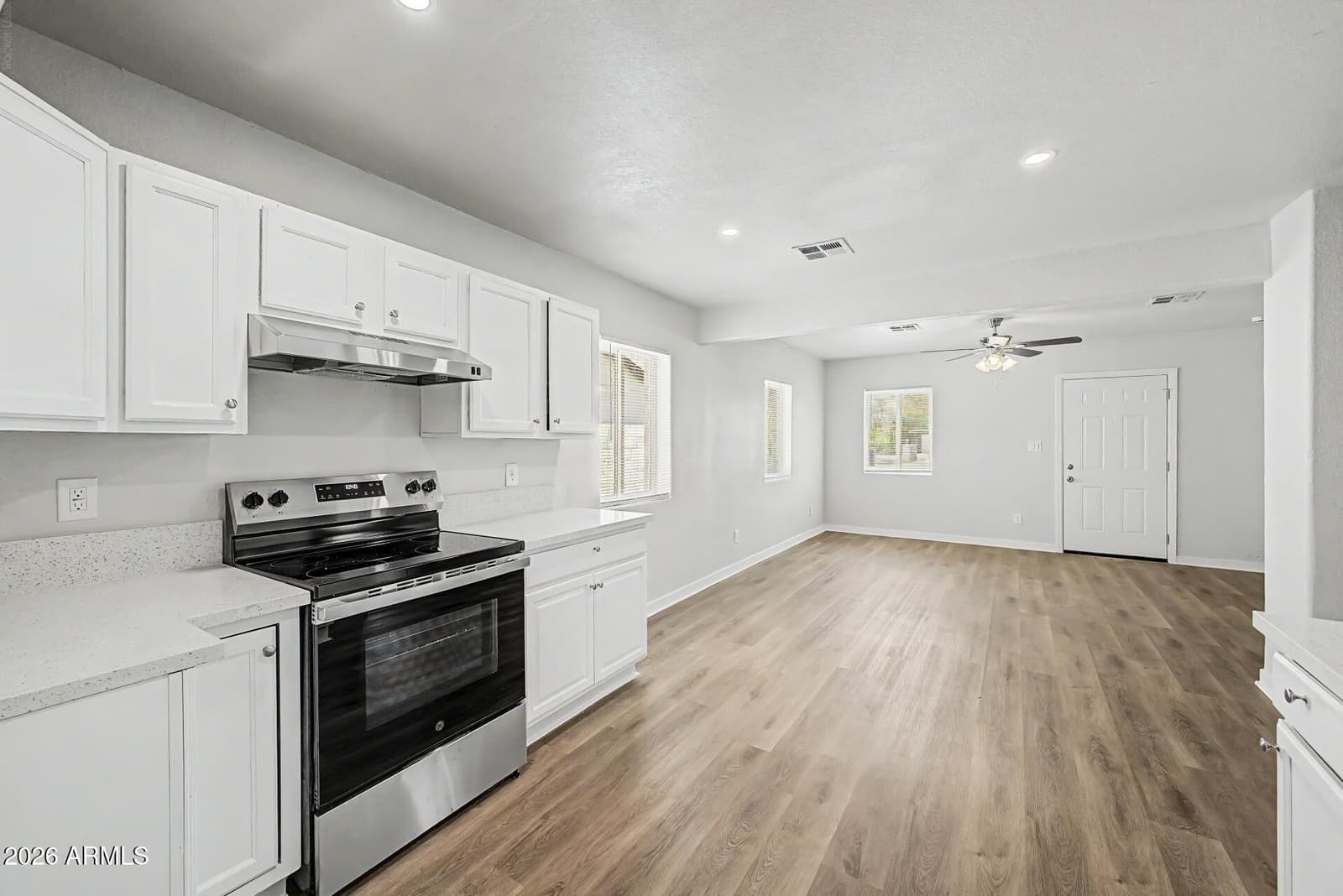 1926 E WILLETTA Street, Phoenix, AZ 85006 — photo 15 of 31
