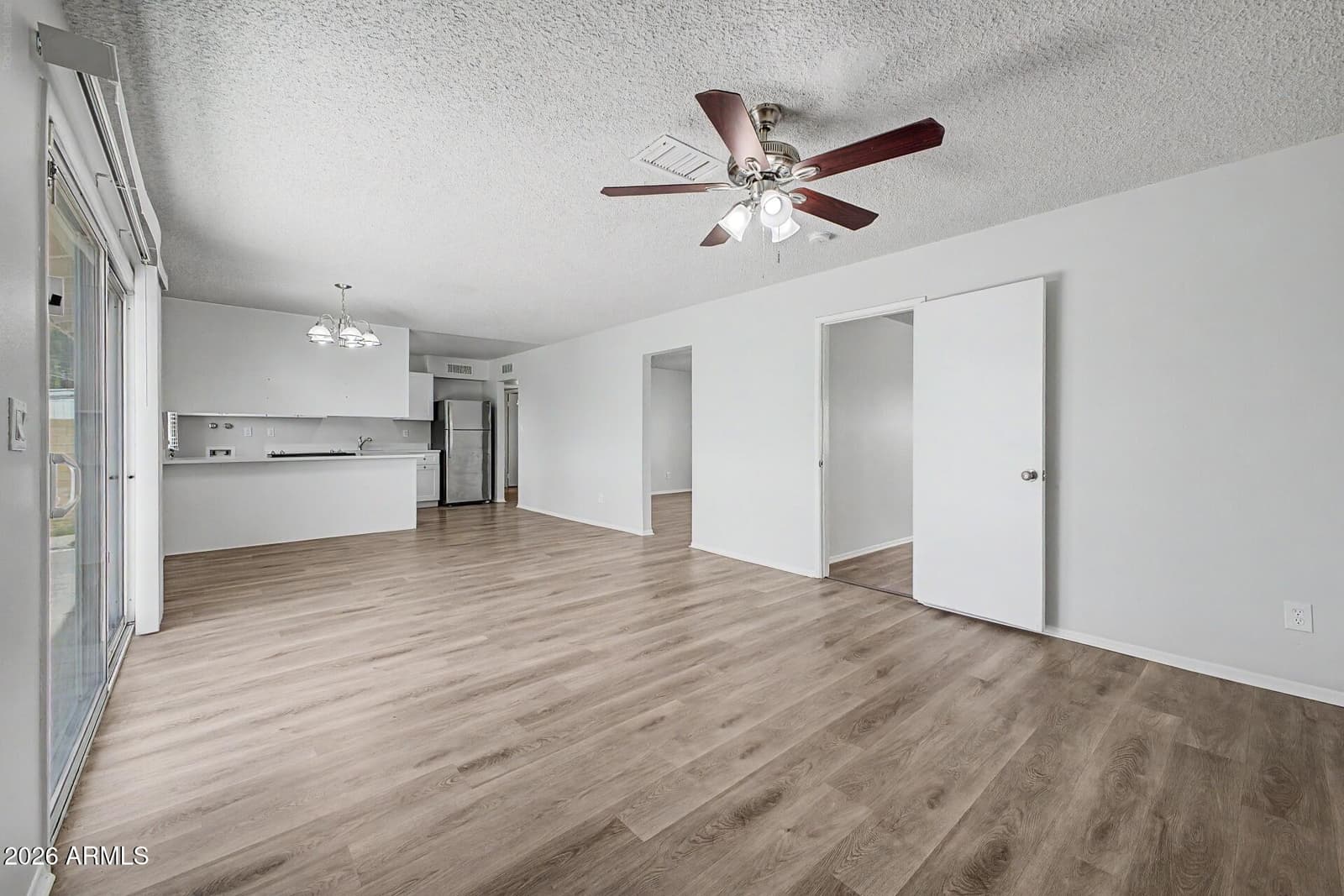 3731 W GLENN Drive, Phoenix, AZ 85051 — photo 9 of 37