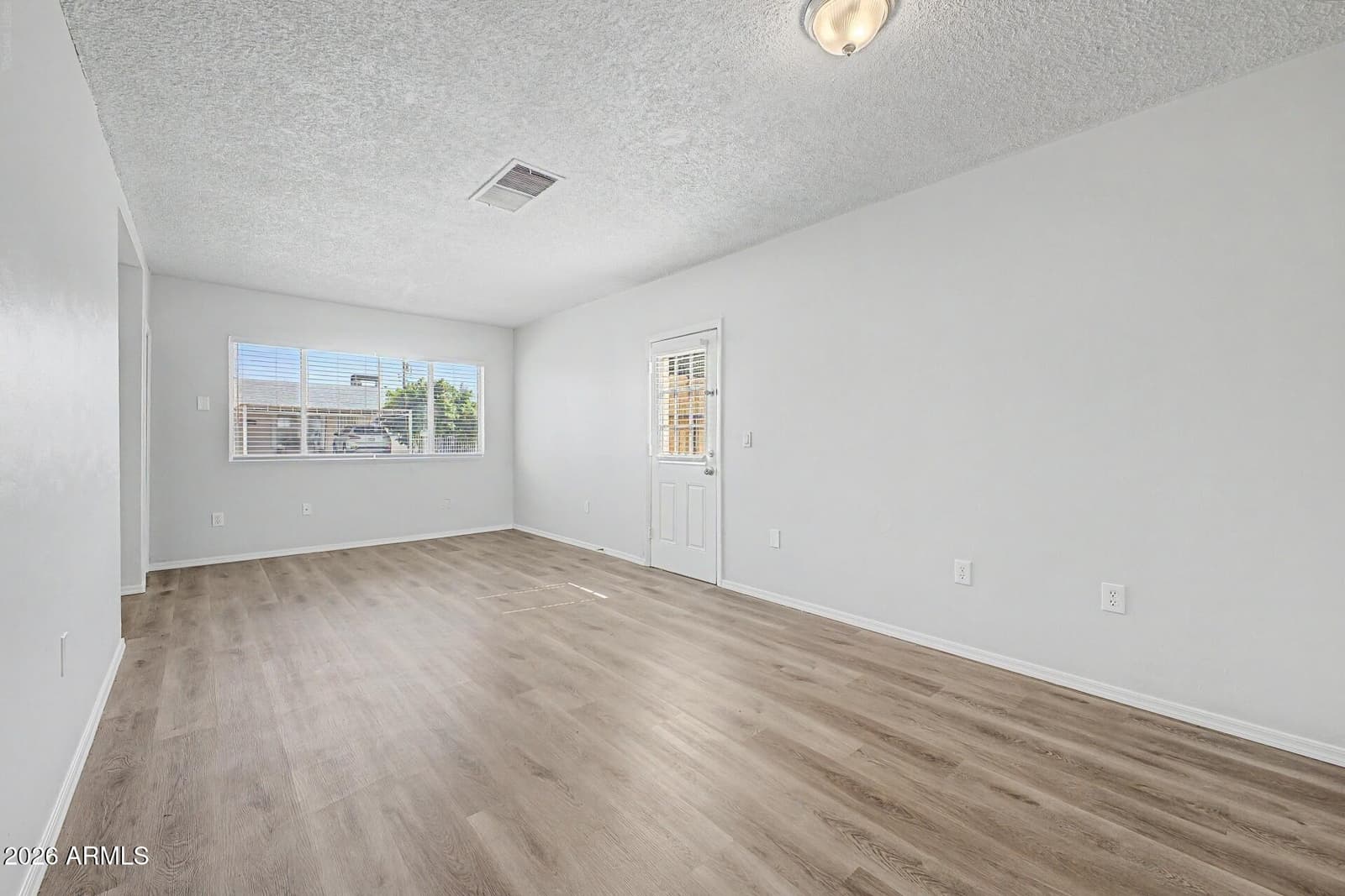 3731 W GLENN Drive, Phoenix, AZ 85051 — photo 16 of 37