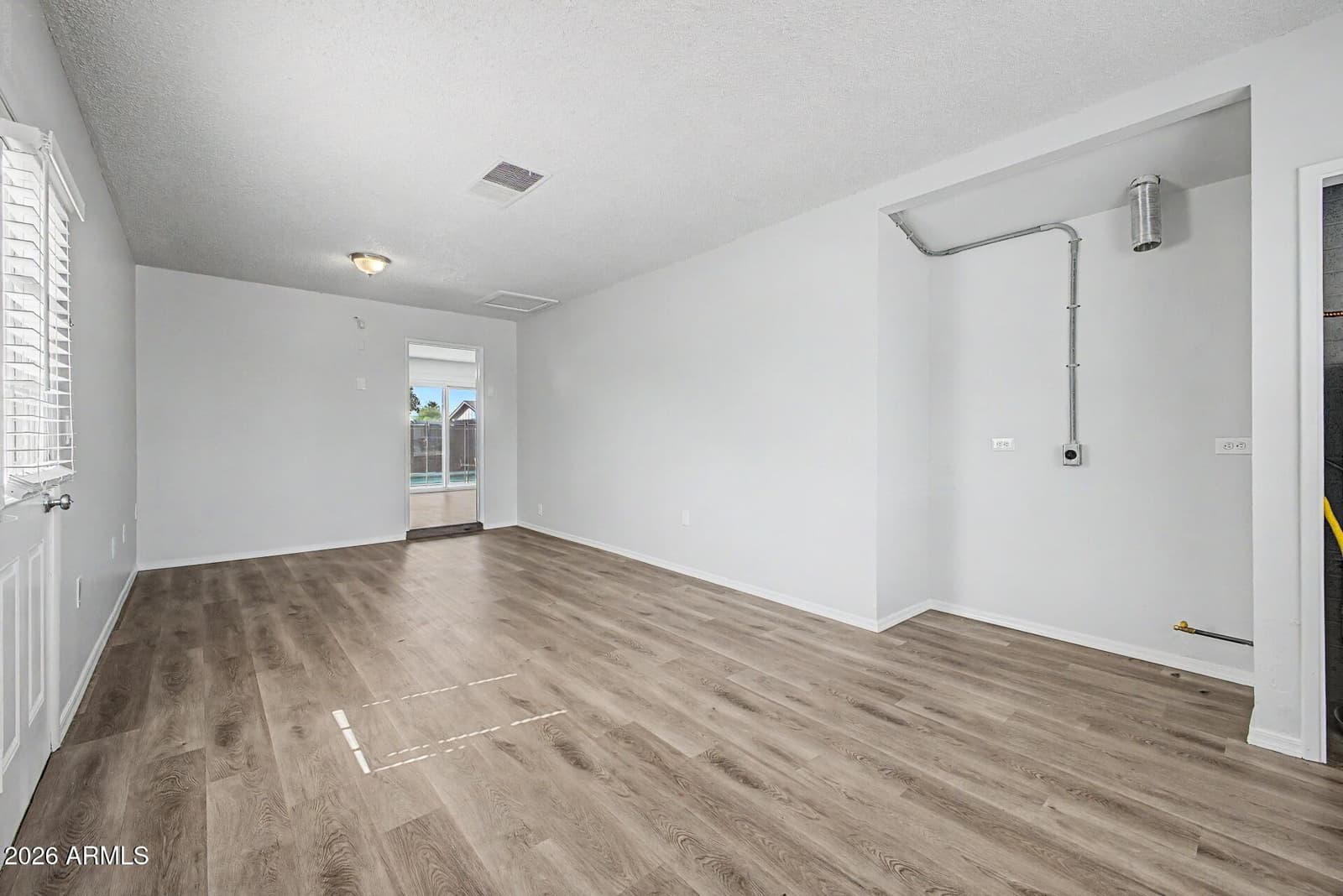 3731 W GLENN Drive, Phoenix, AZ 85051 — photo 18 of 37
