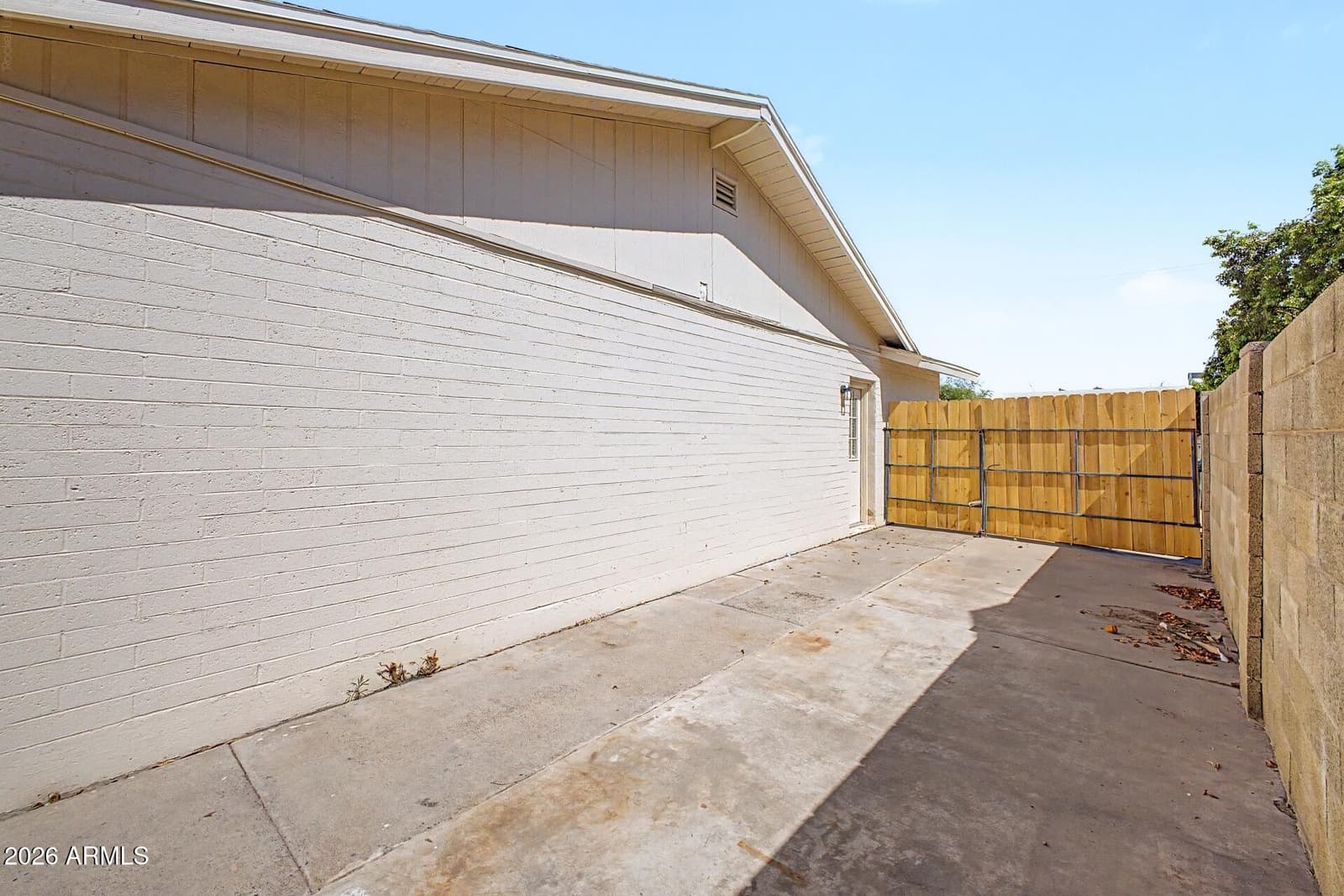 3731 W GLENN Drive, Phoenix, AZ 85051 — photo 31 of 37