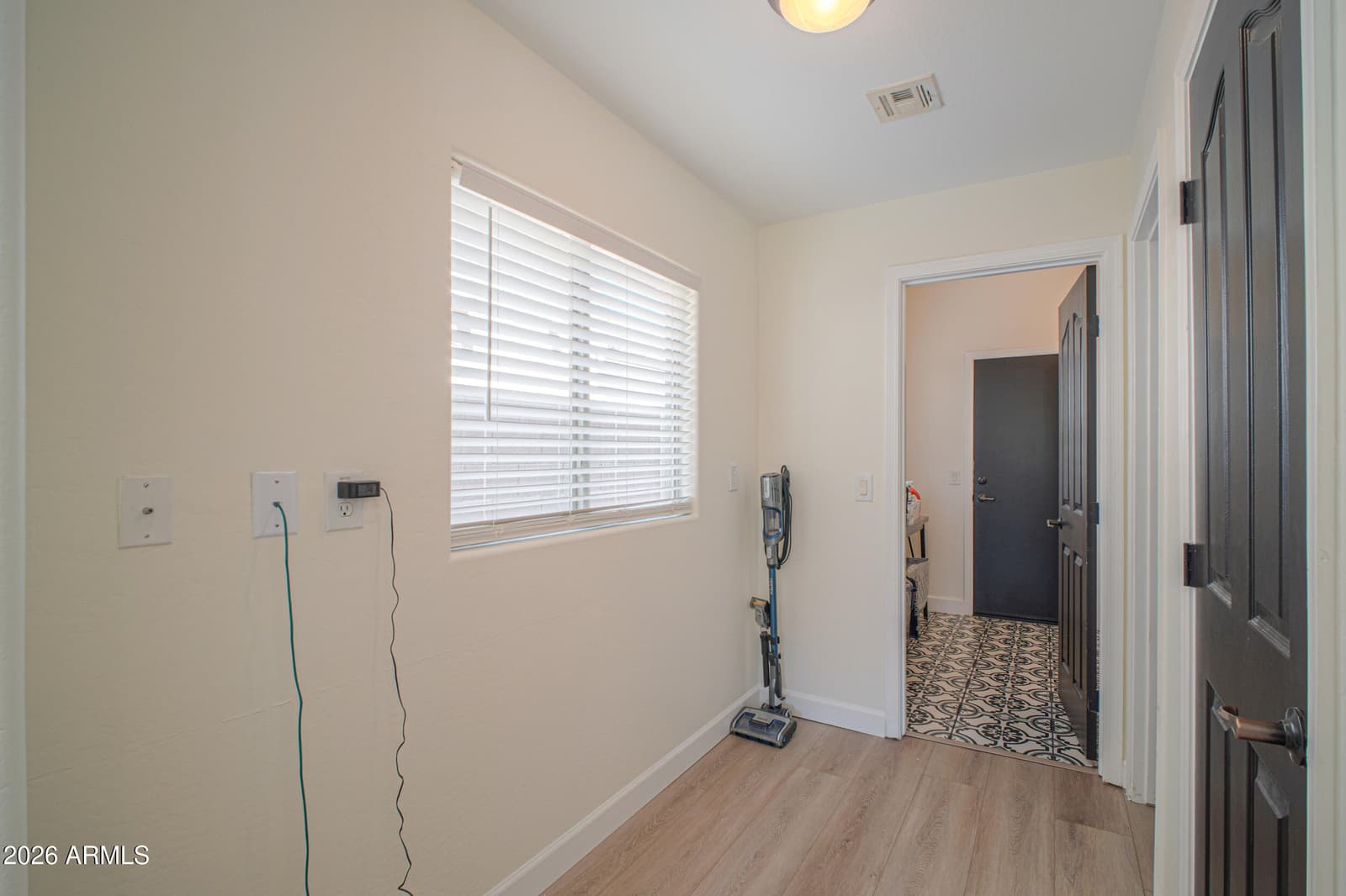2347 W TALLGRASS Trail, Phoenix, AZ 85085 — photo 19 of 49