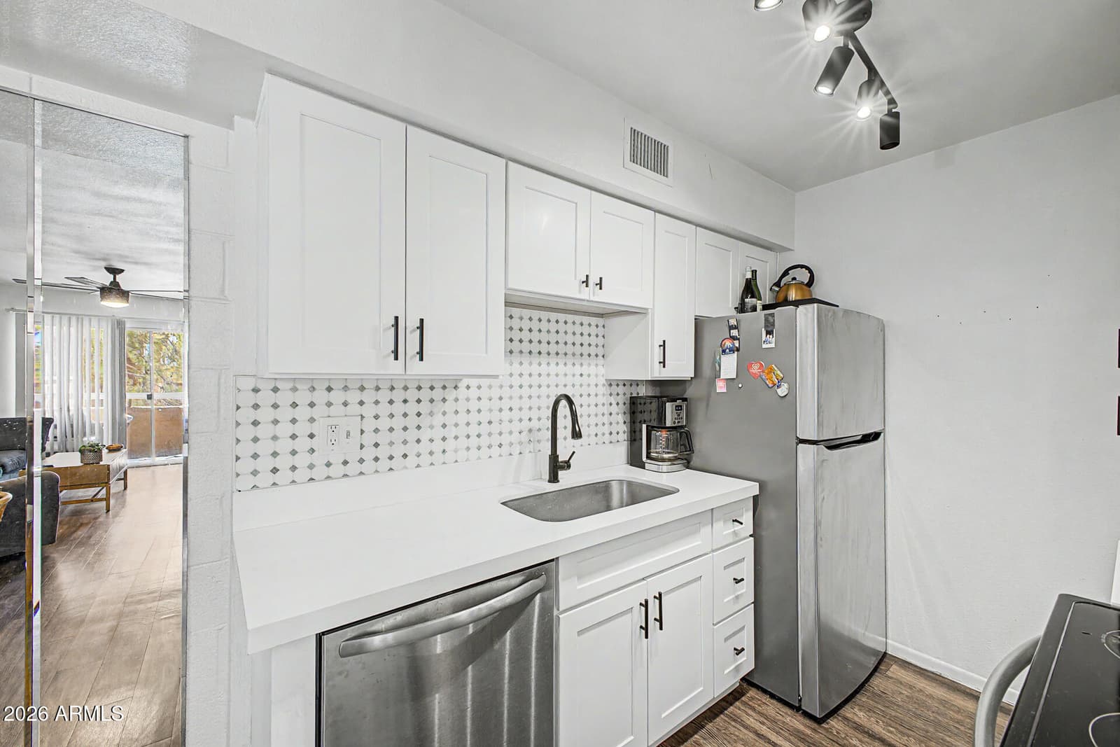2625 E INDIAN SCHOOL Road 341, Phoenix, AZ 85016 — photo 10 of 27