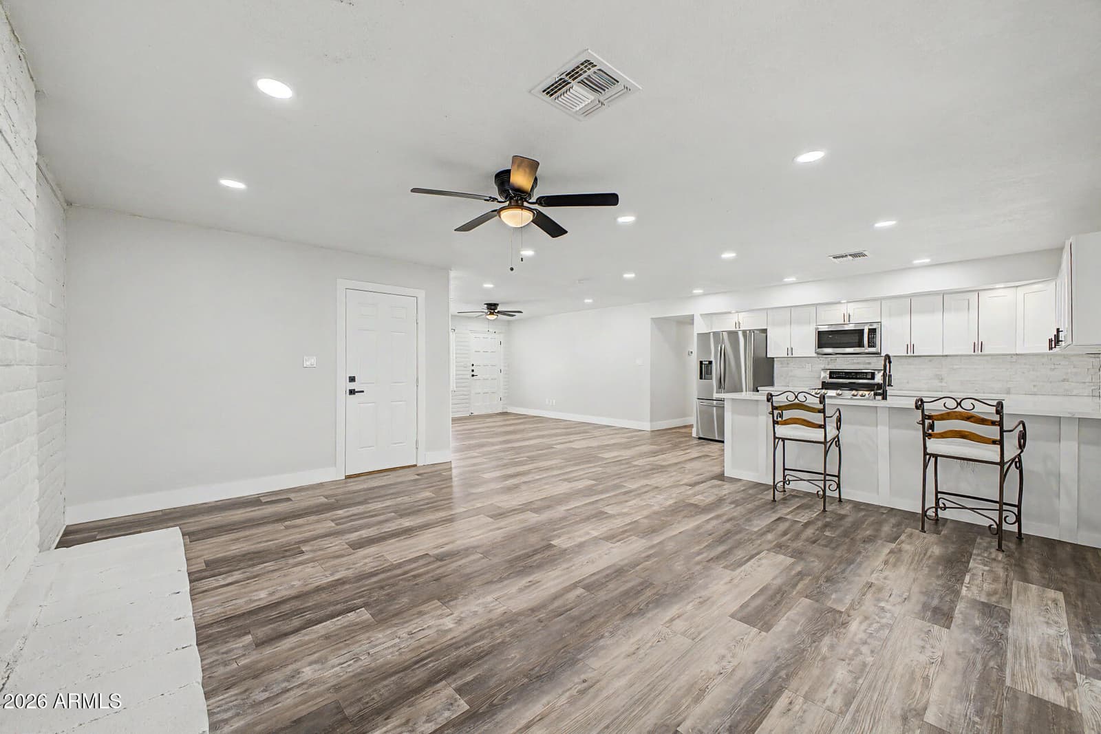 1633 E WESLEYAN Drive, Tempe, AZ 85282 — photo 10 of 33