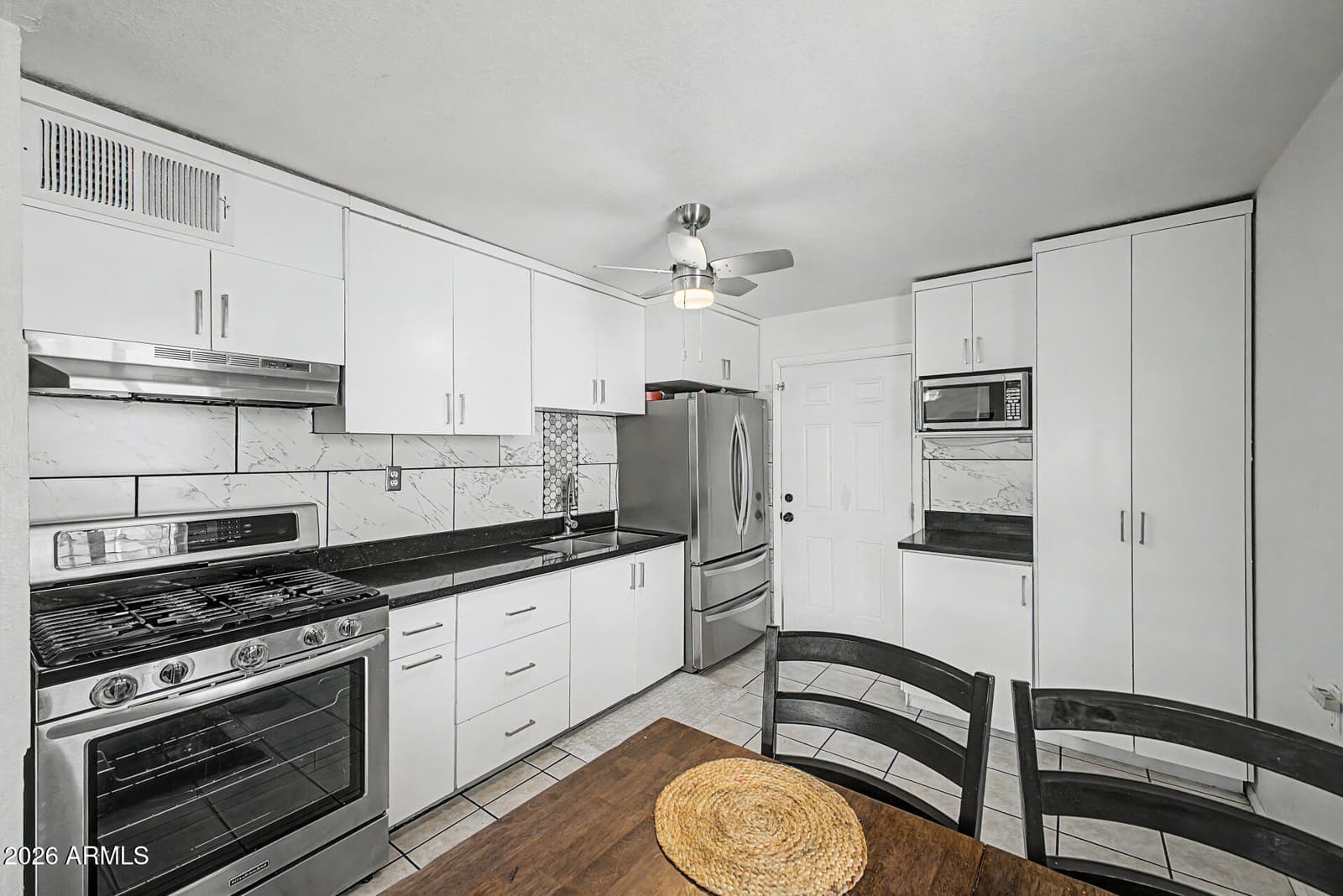 502 W CHAMBERS Street, Phoenix, AZ 85041 — photo 16 of 33