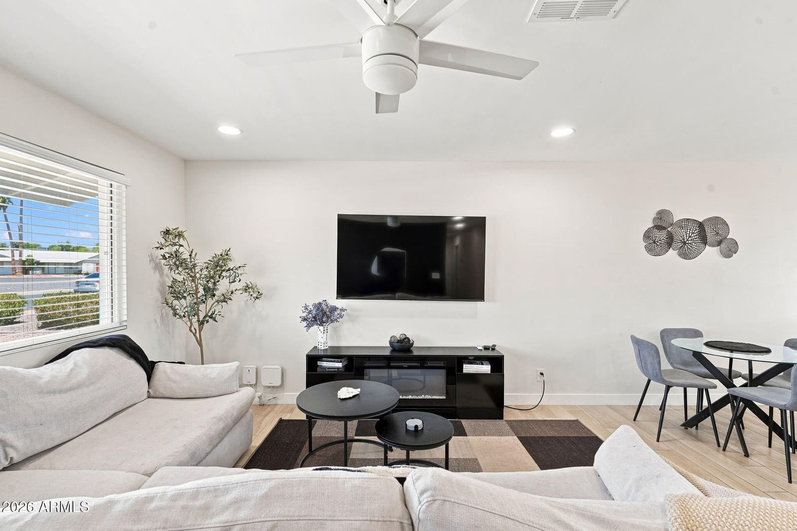 1725 S MARILYN ANN Drive, Tempe, AZ 85281 — photo 3 of 24