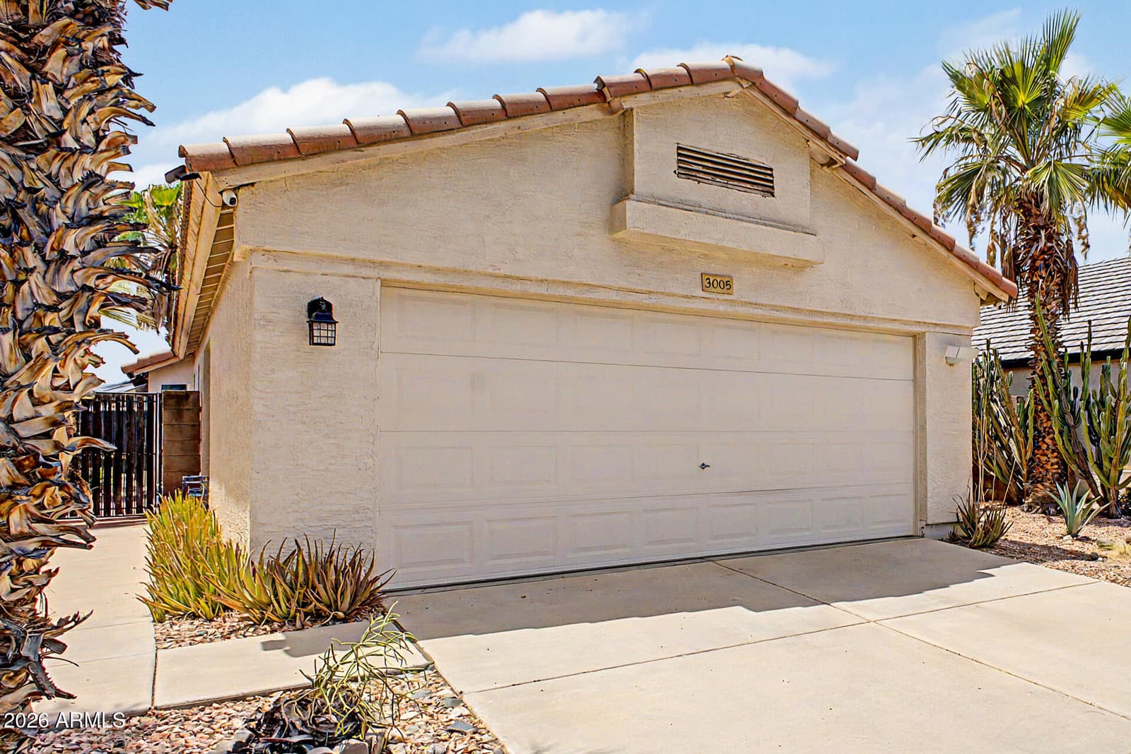 3005 W MATTHEW Drive, Phoenix, AZ 85027 — photo 6 of 36