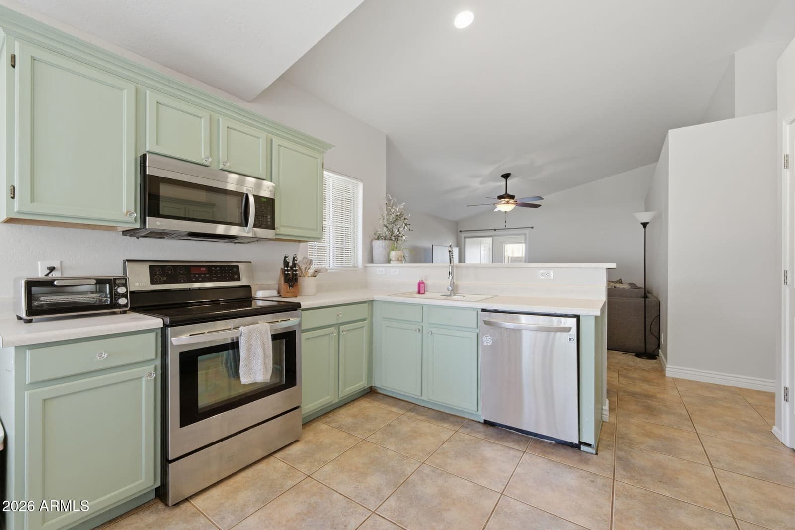 8521 E Clovis Avenue, Mesa, AZ 85208 — photo 12 of 25