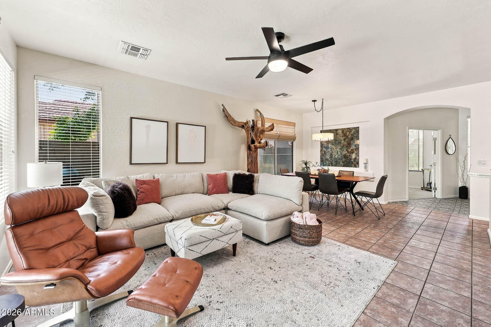 6186 W WIKIEUP Lane, Glendale, AZ 85308 — photo 11 of 48