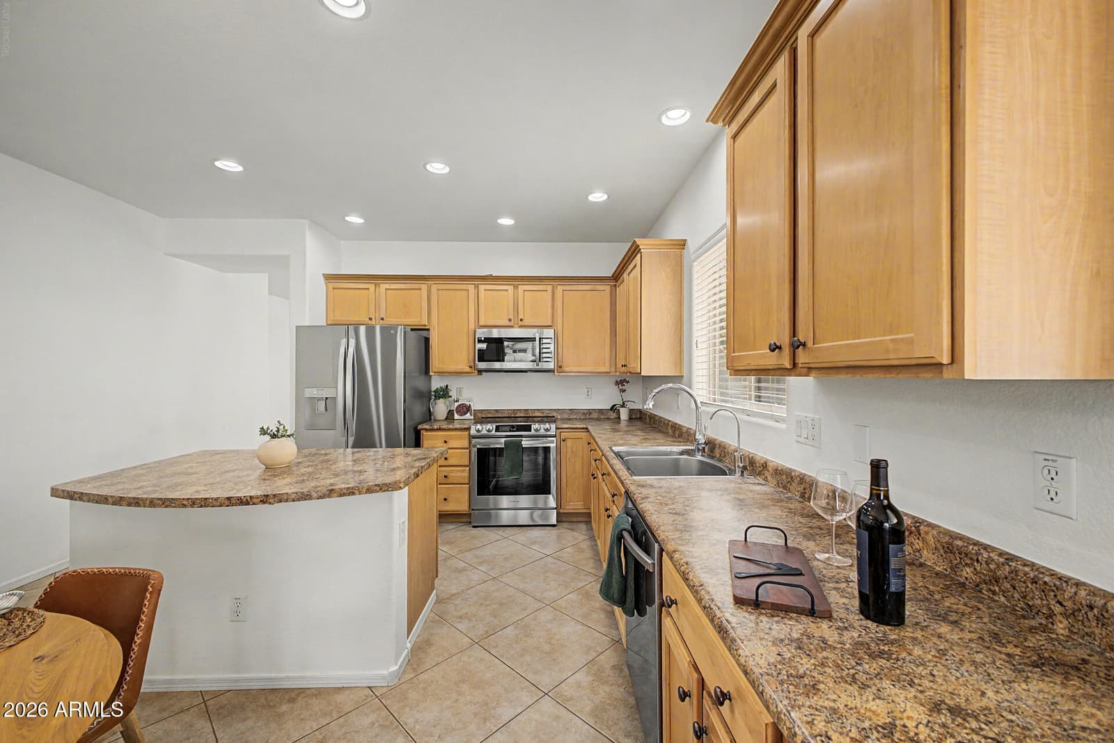 896 E LA COSTA Place, Chandler, AZ 85249 — photo 16 of 38