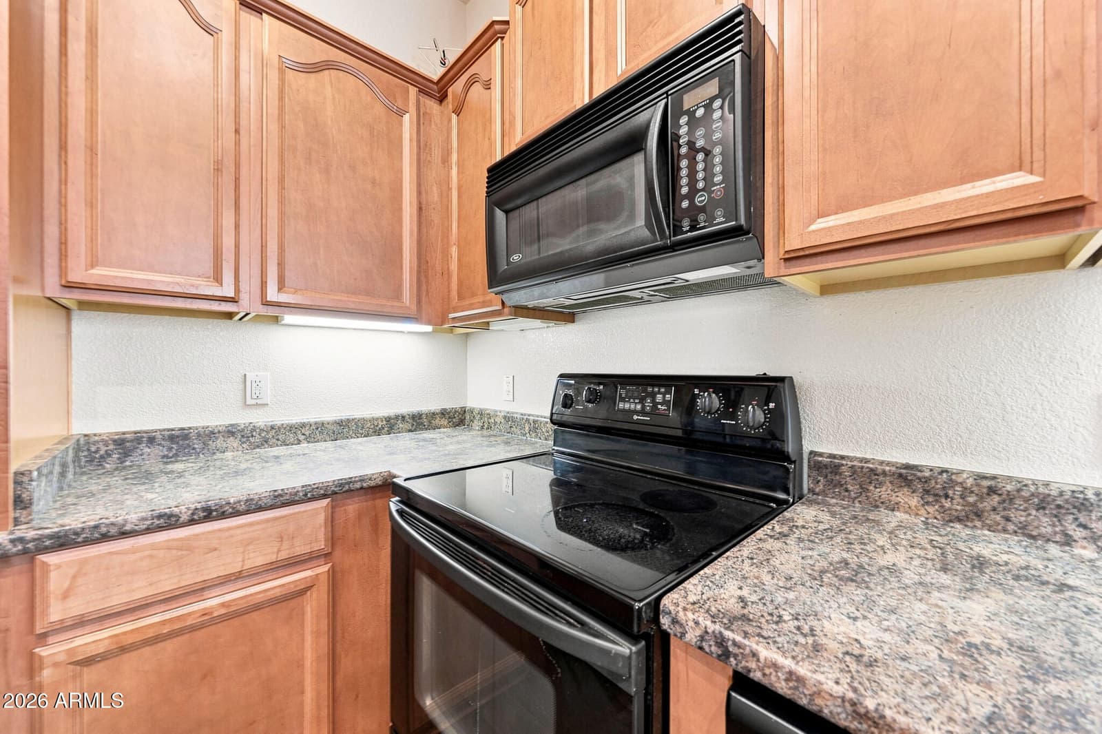 7027 N SCOTTSDALE Road 135, Scottsdale, AZ 85253 — photo 12 of 56