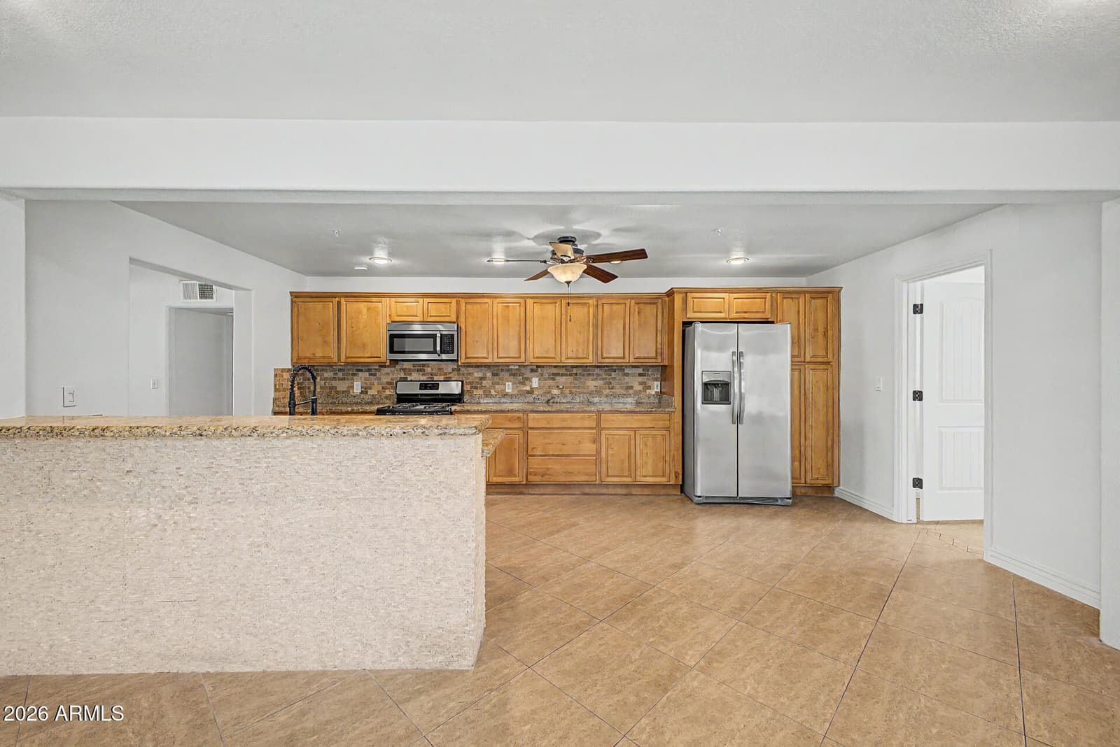 530 E ROSE Lane, Phoenix, AZ 85012 — photo 16 of 50