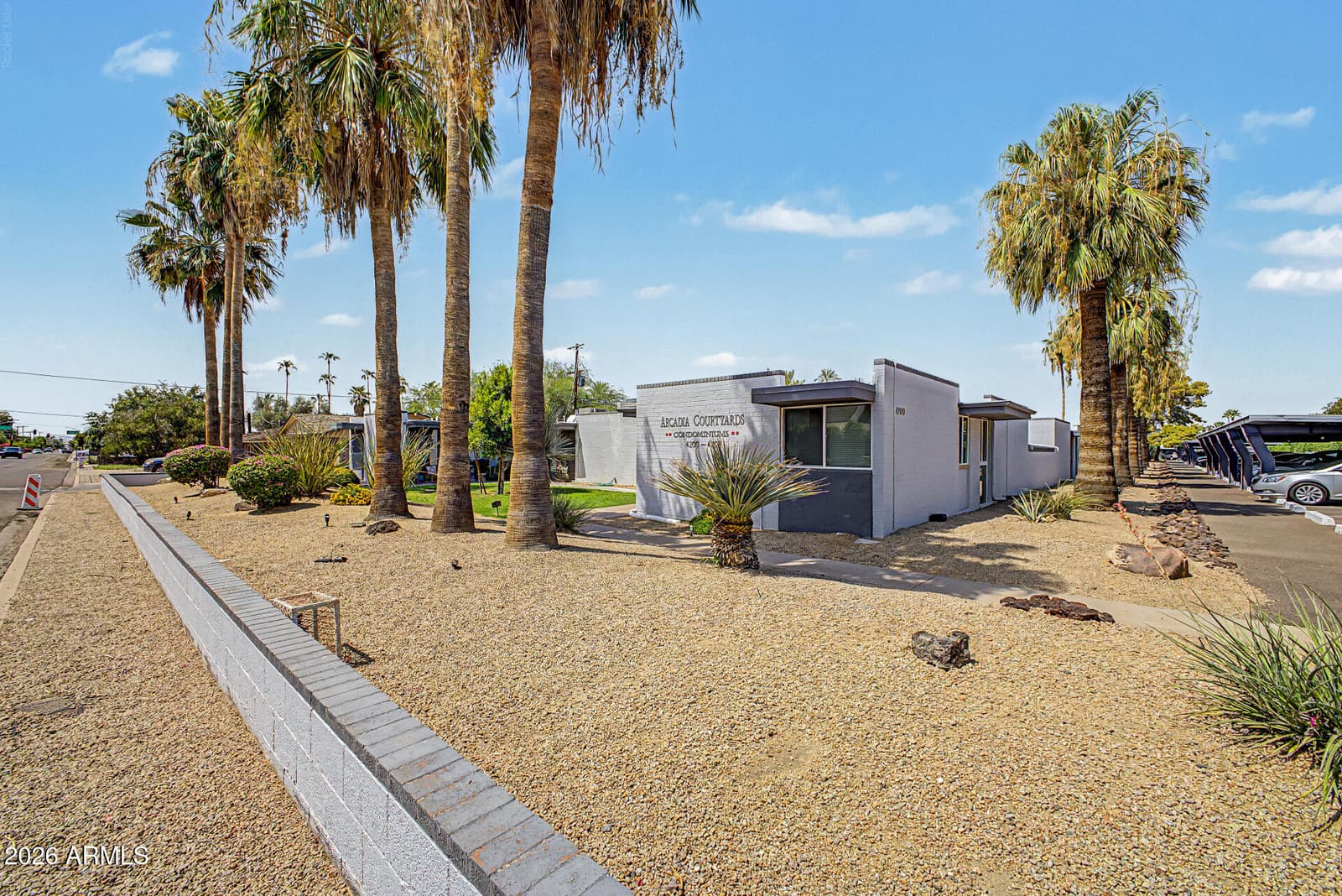 4200 N 38TH Street 1, Phoenix, AZ 85018 — photo 5 of 41