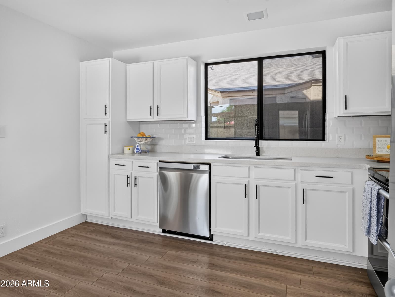 4047 W WHISPERING WIND Drive, Glendale, AZ 85310 — photo 15 of 46