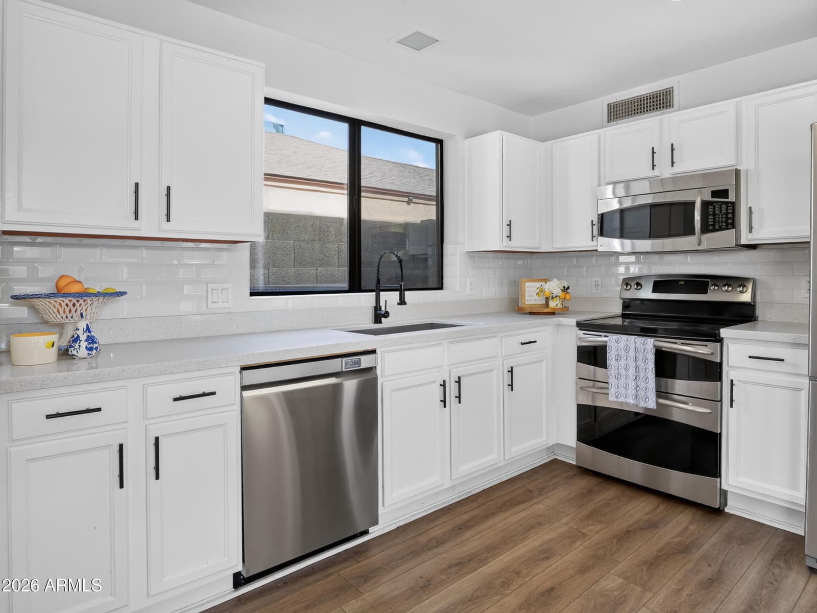 4047 W WHISPERING WIND Drive, Glendale, AZ 85310 — photo 16 of 46