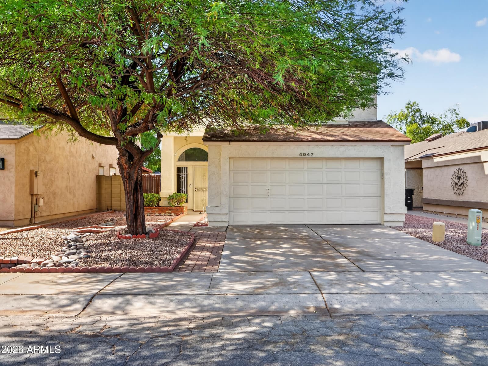 4047 W WHISPERING WIND Drive, Glendale, AZ 85310 — photo 1 of 46