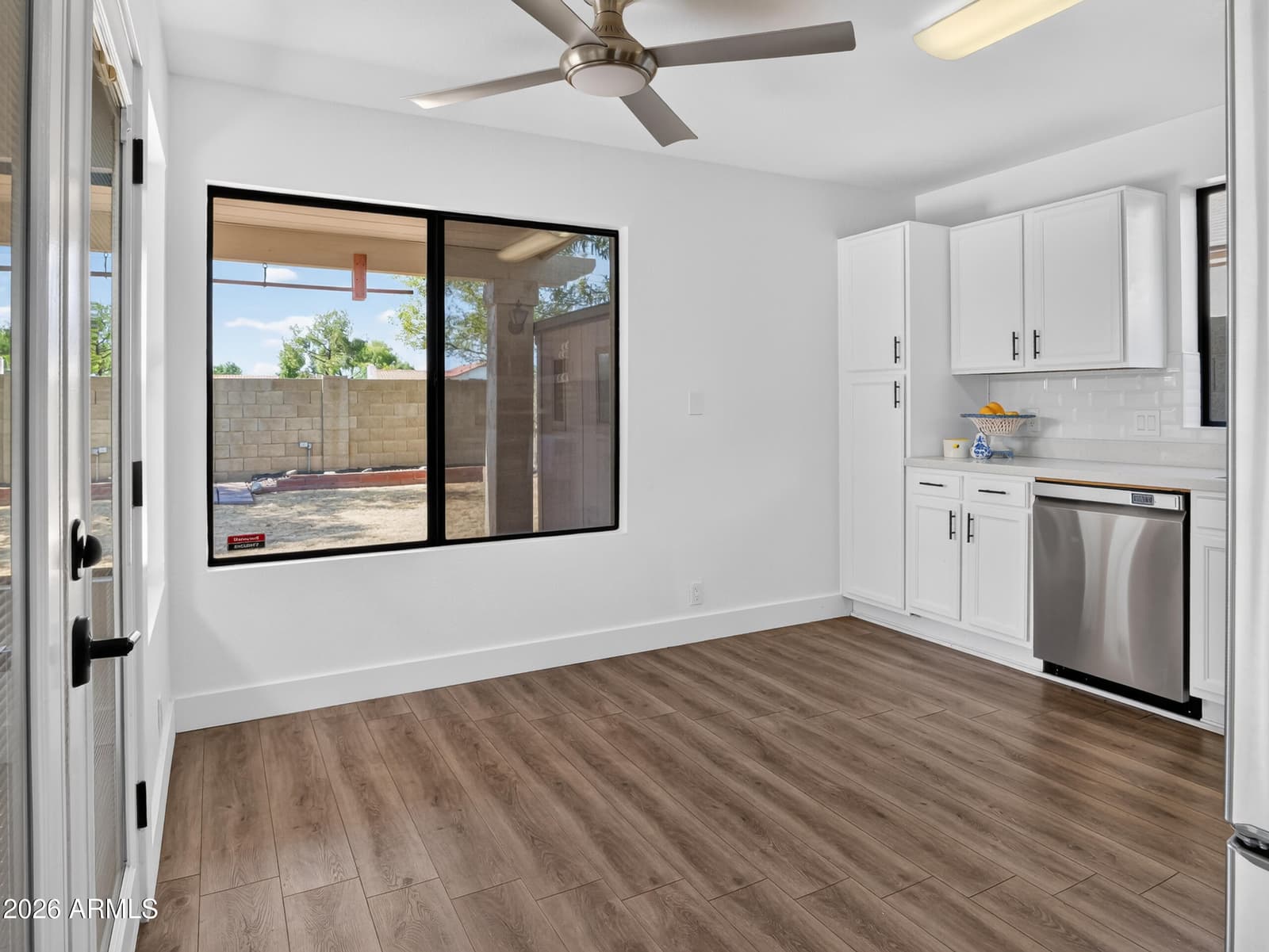 4047 W WHISPERING WIND Drive, Glendale, AZ 85310 — photo 14 of 46