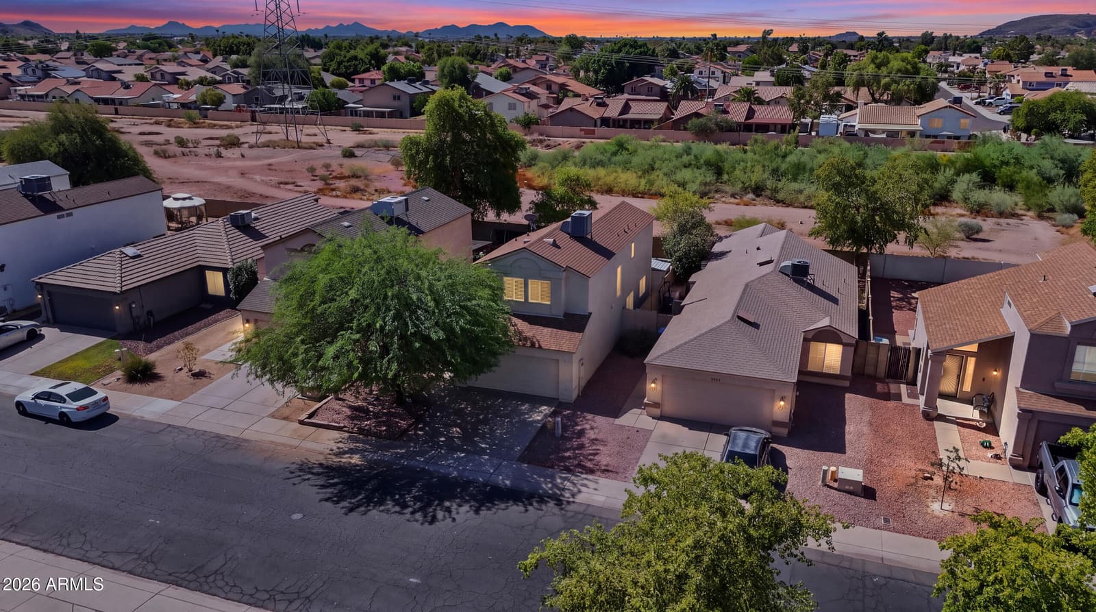 4047 W WHISPERING WIND Drive, Glendale, AZ 85310 — photo 5 of 46