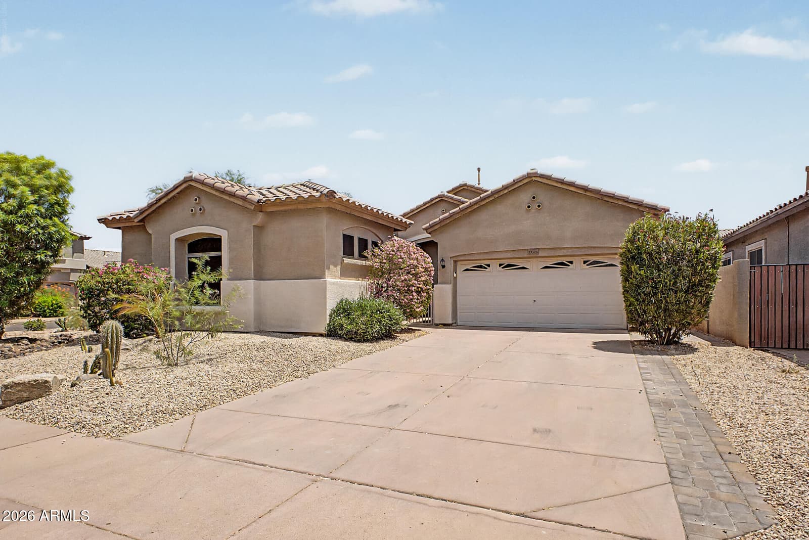 35521 N 30TH Drive, Phoenix, AZ 85086 — photo 6 of 41