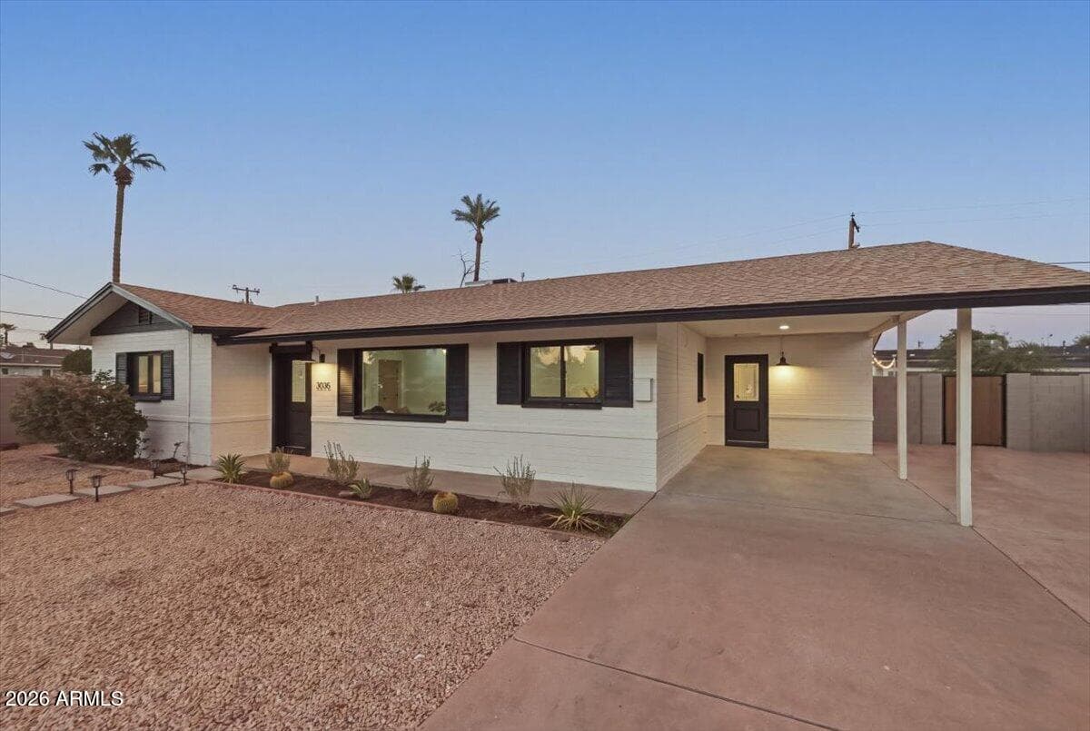 2038 E Cheery Lynne Road, Phoenix, AZ 85016 — photo 31 of 37