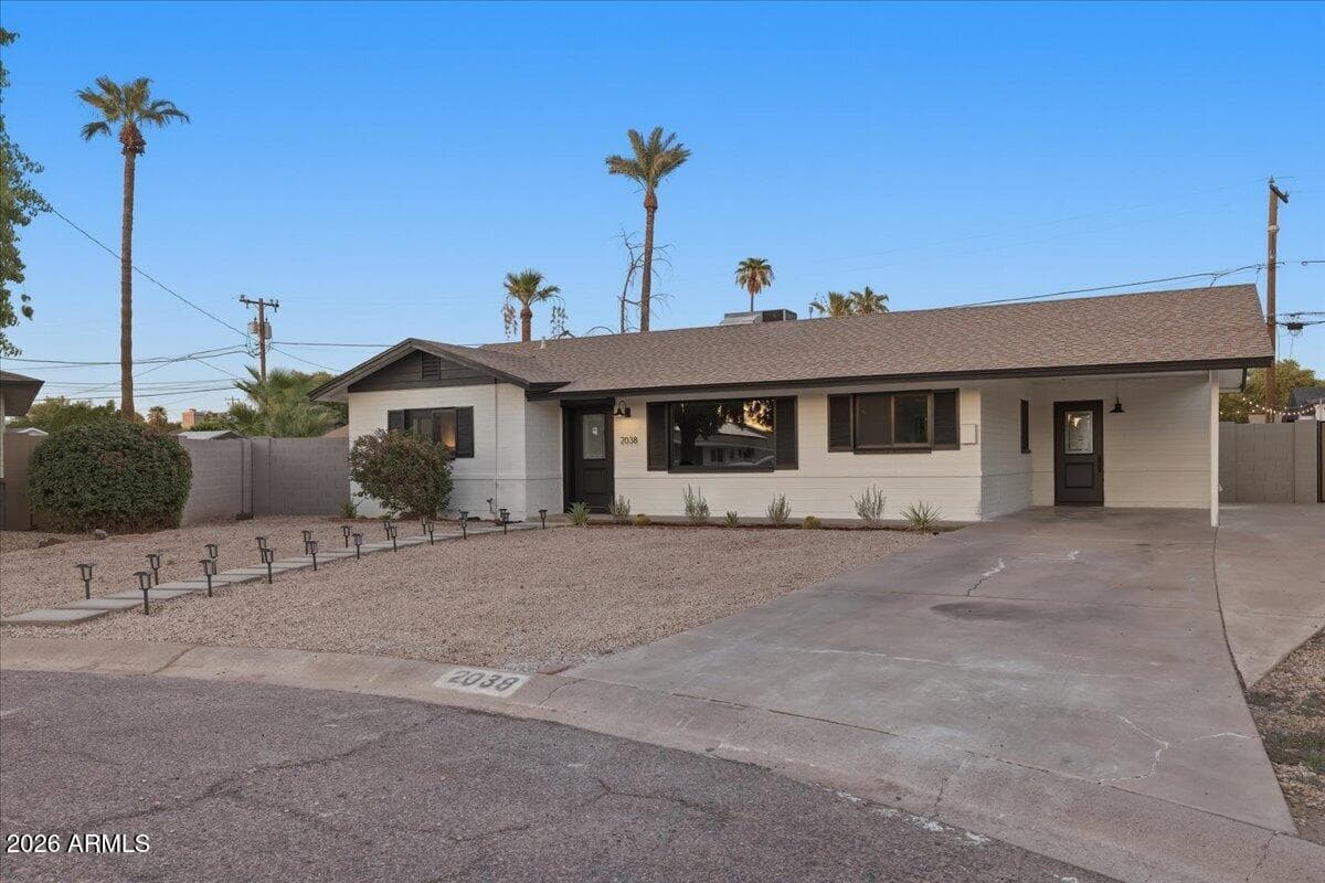 2038 E Cheery Lynne Road, Phoenix, AZ 85016 — photo 2 of 37