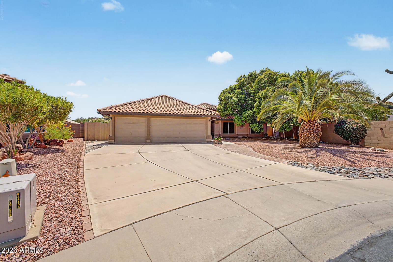 20439 N 110th Avenue, Sun City, AZ 85373 — photo 3 of 39