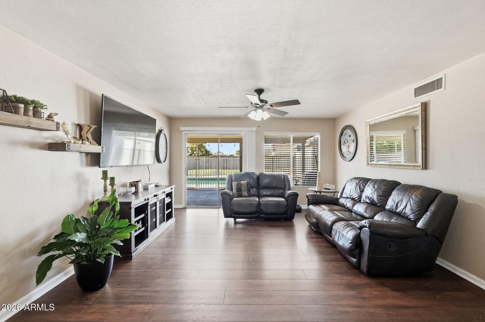 6526 W MESCAL Street, Glendale, AZ 85304 — photo 7 of 35