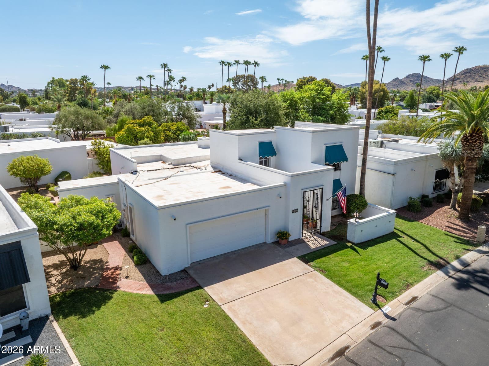 13827 N MEDINAN Drive, Phoenix, AZ 85022 — photo 30 of 37