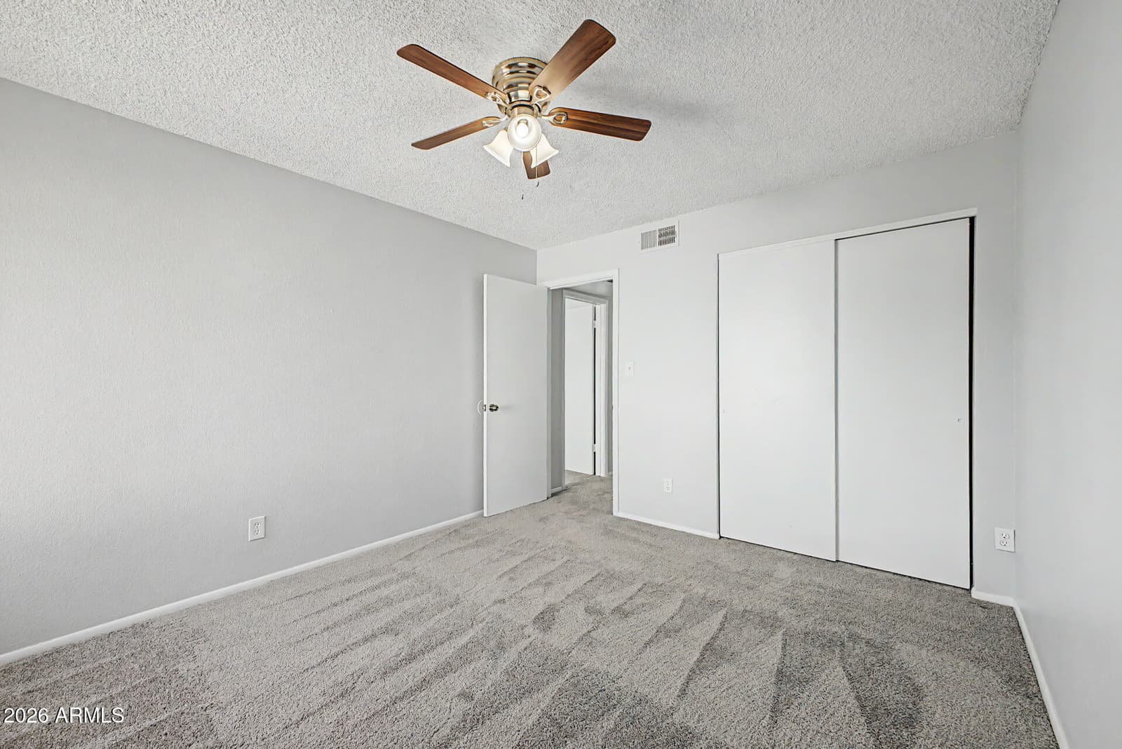 6060 W GOLDEN Lane, Glendale, AZ 85302 — photo 14 of 24