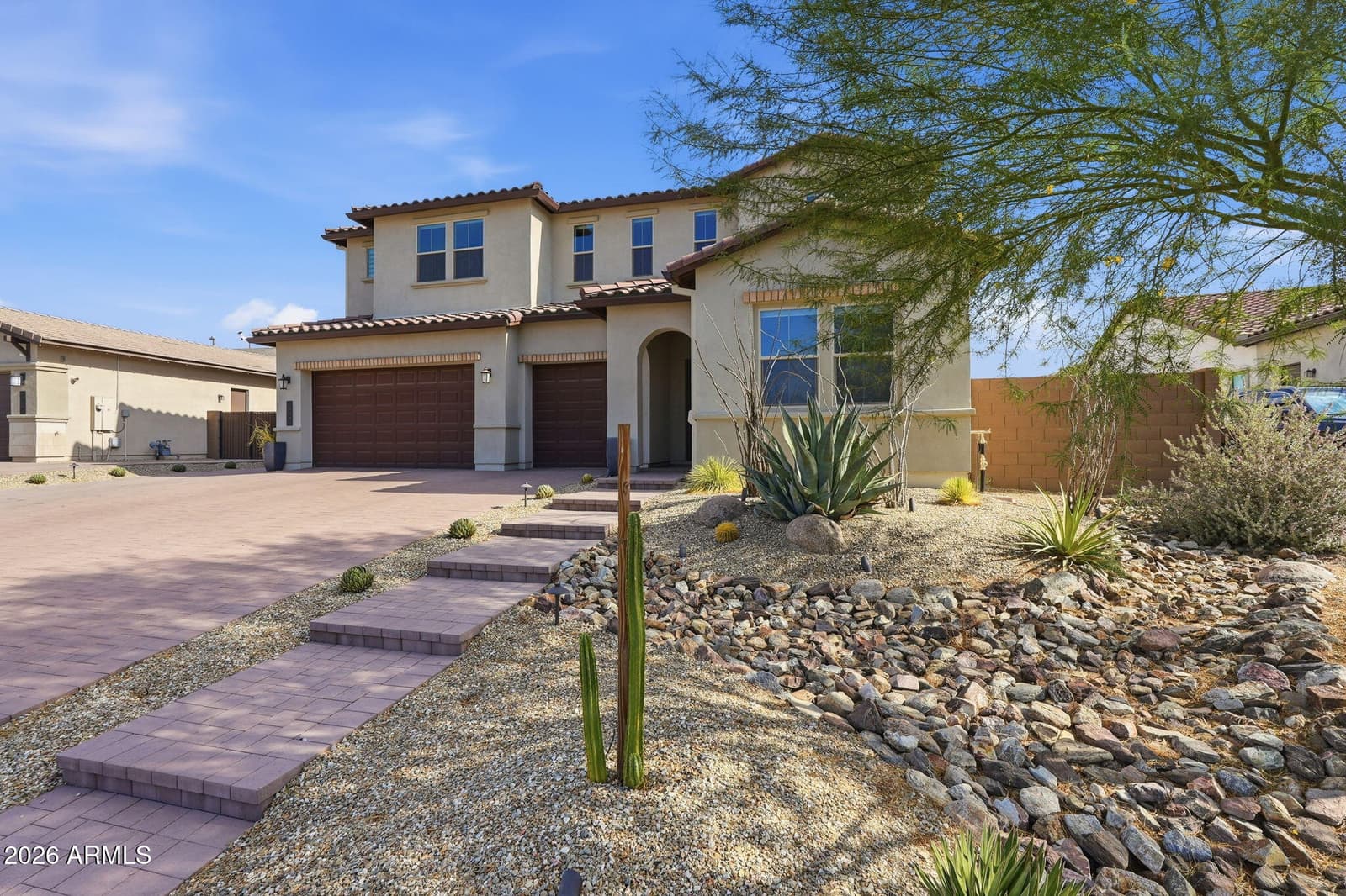 1928 E VILLA LINDA Drive, Phoenix, AZ 85024 — photo 2 of 57