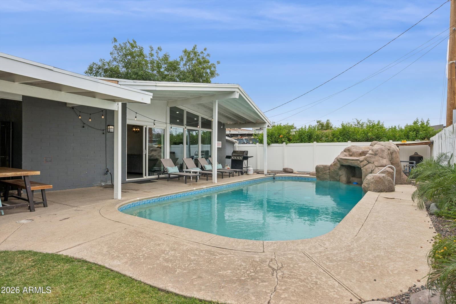 6917 E EARLL Drive, Scottsdale, AZ 85251 — photo 23 of 27