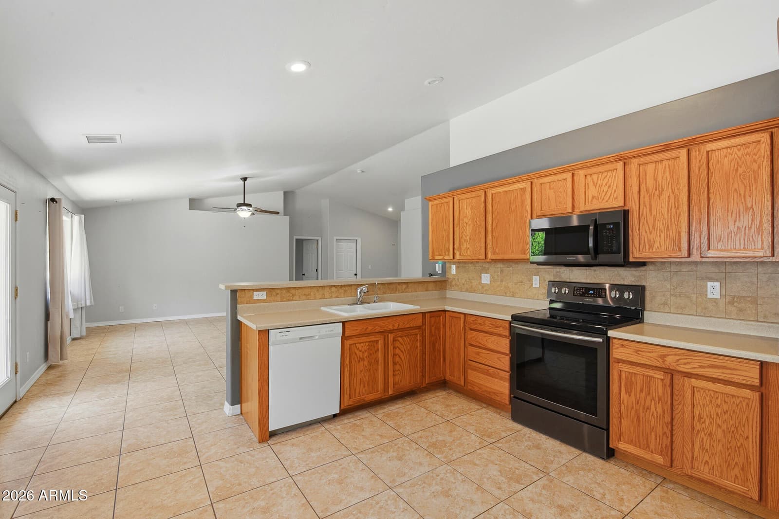 680 S HIGHLINE Lane, Camp Verde, AZ 86322 — photo 8 of 43